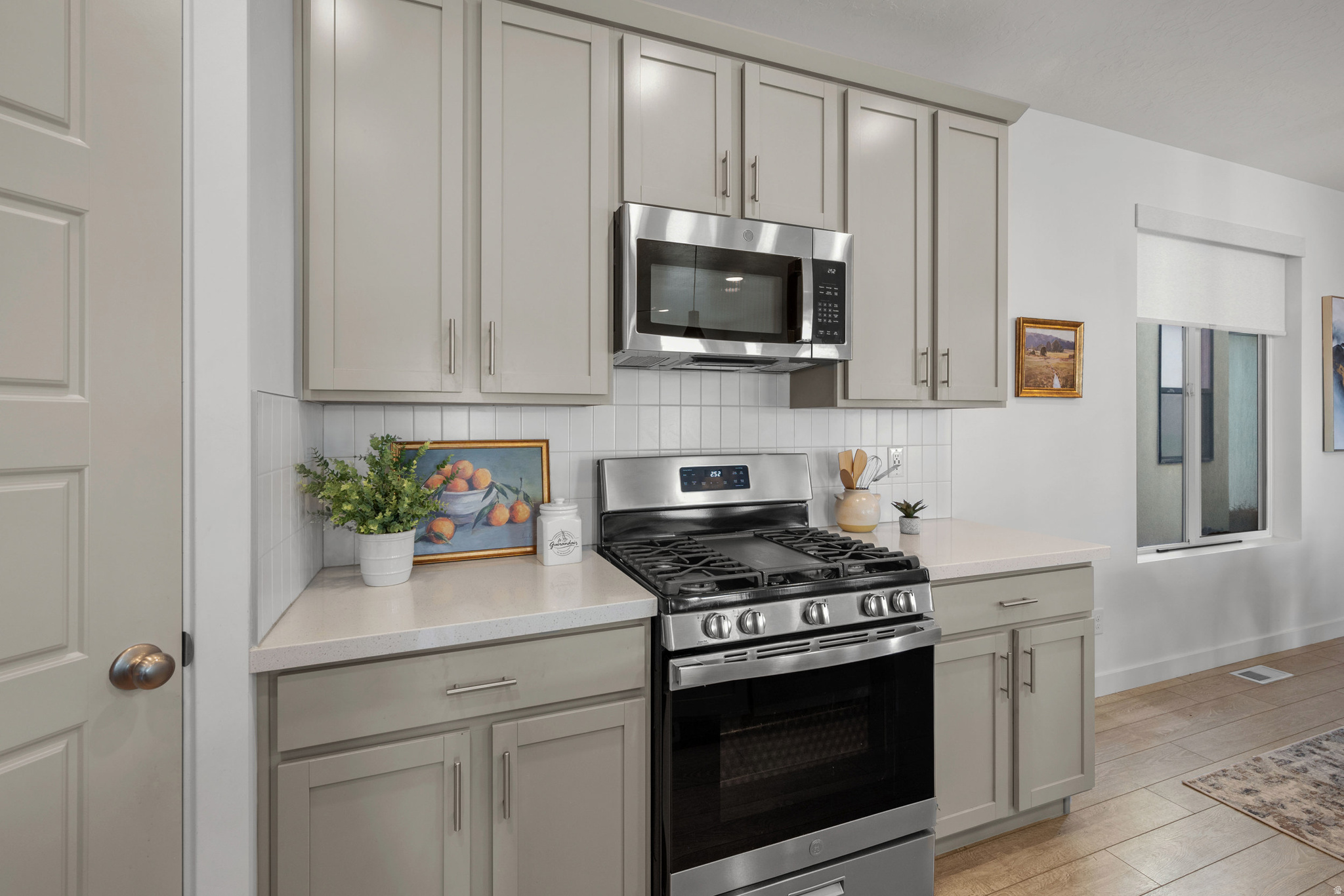 HOLBROOK SCANDIA3152 - Residential