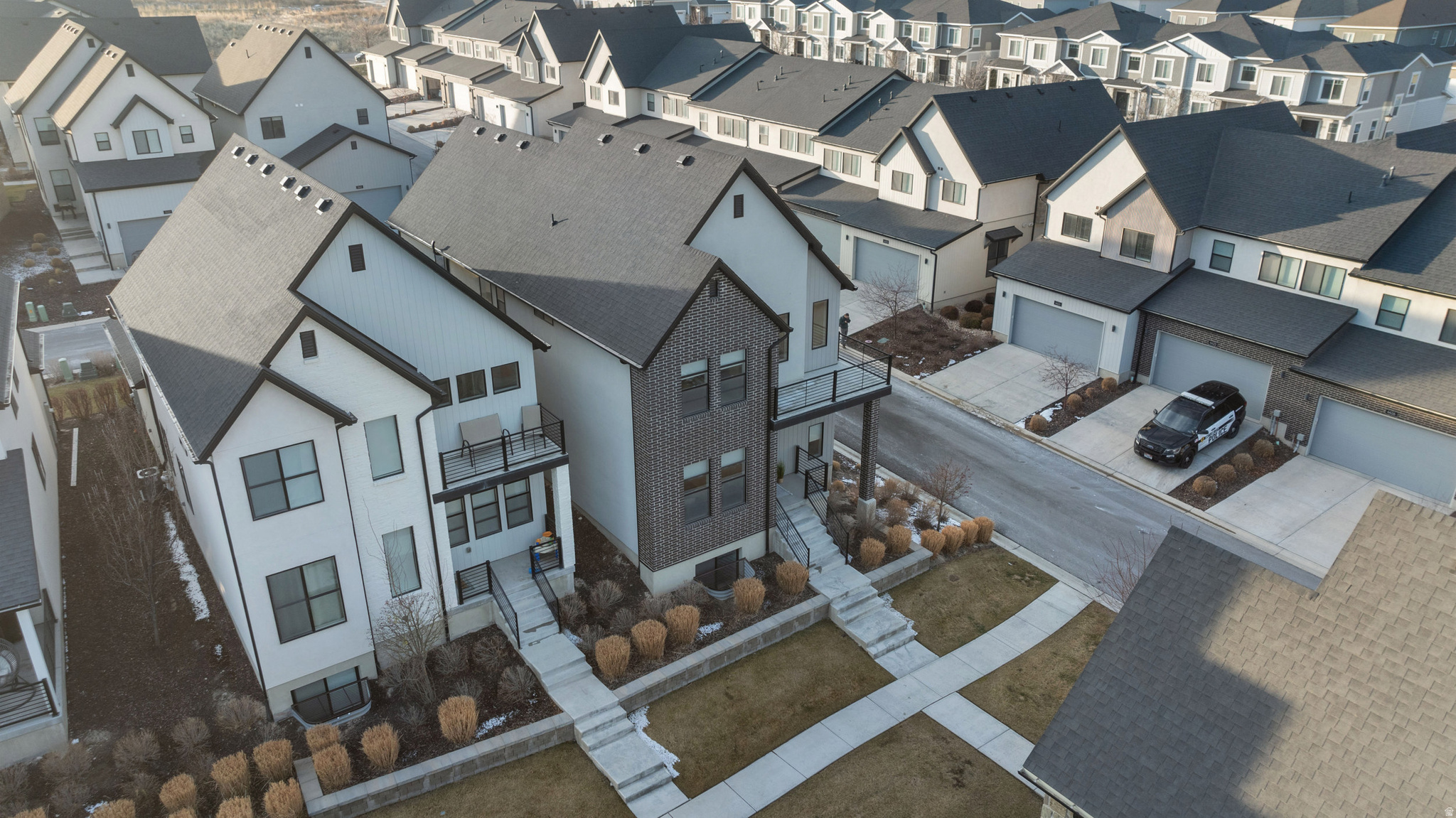 HOLBROOK SCANDIA3152 - Residential