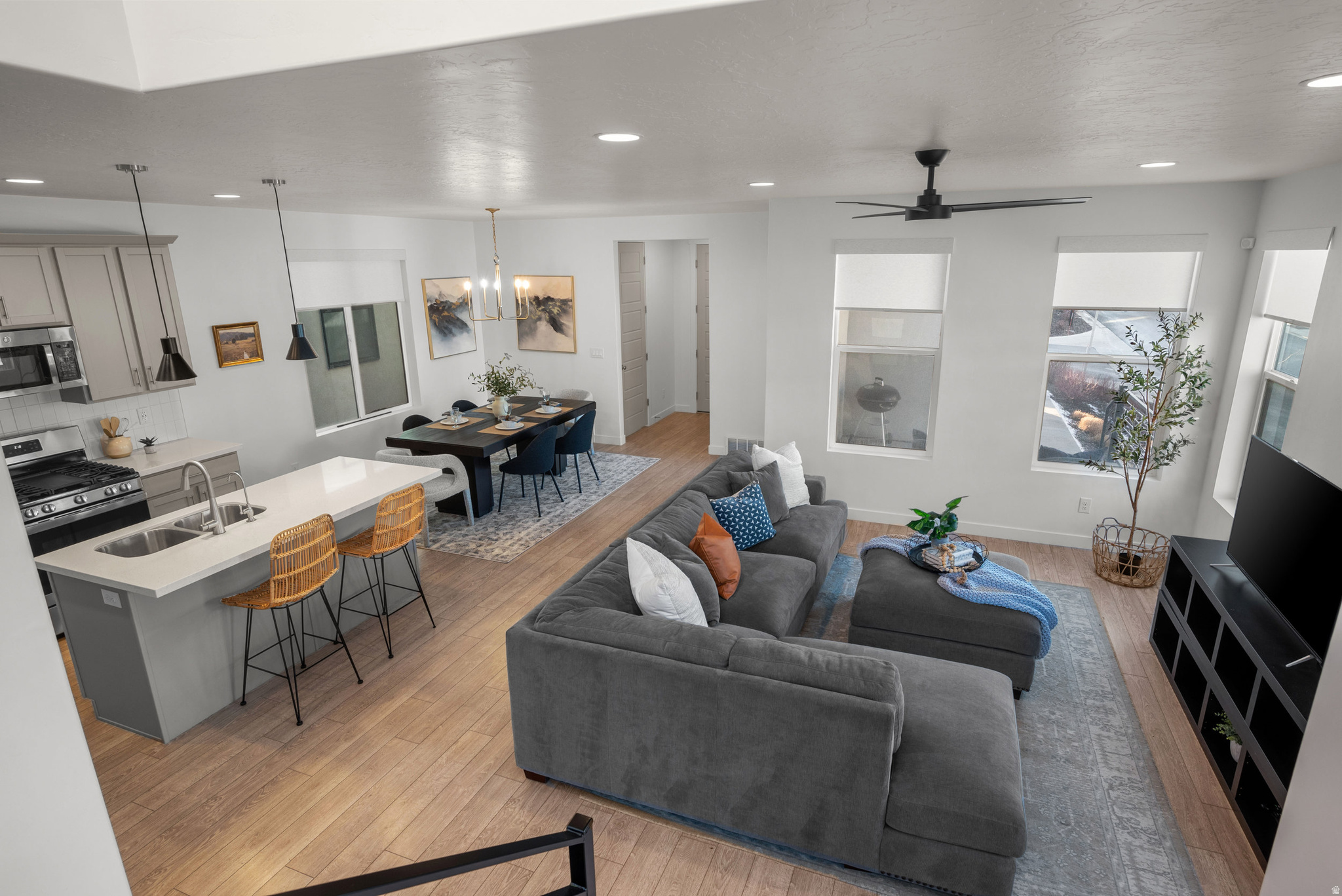 HOLBROOK SCANDIA3152 - Residential