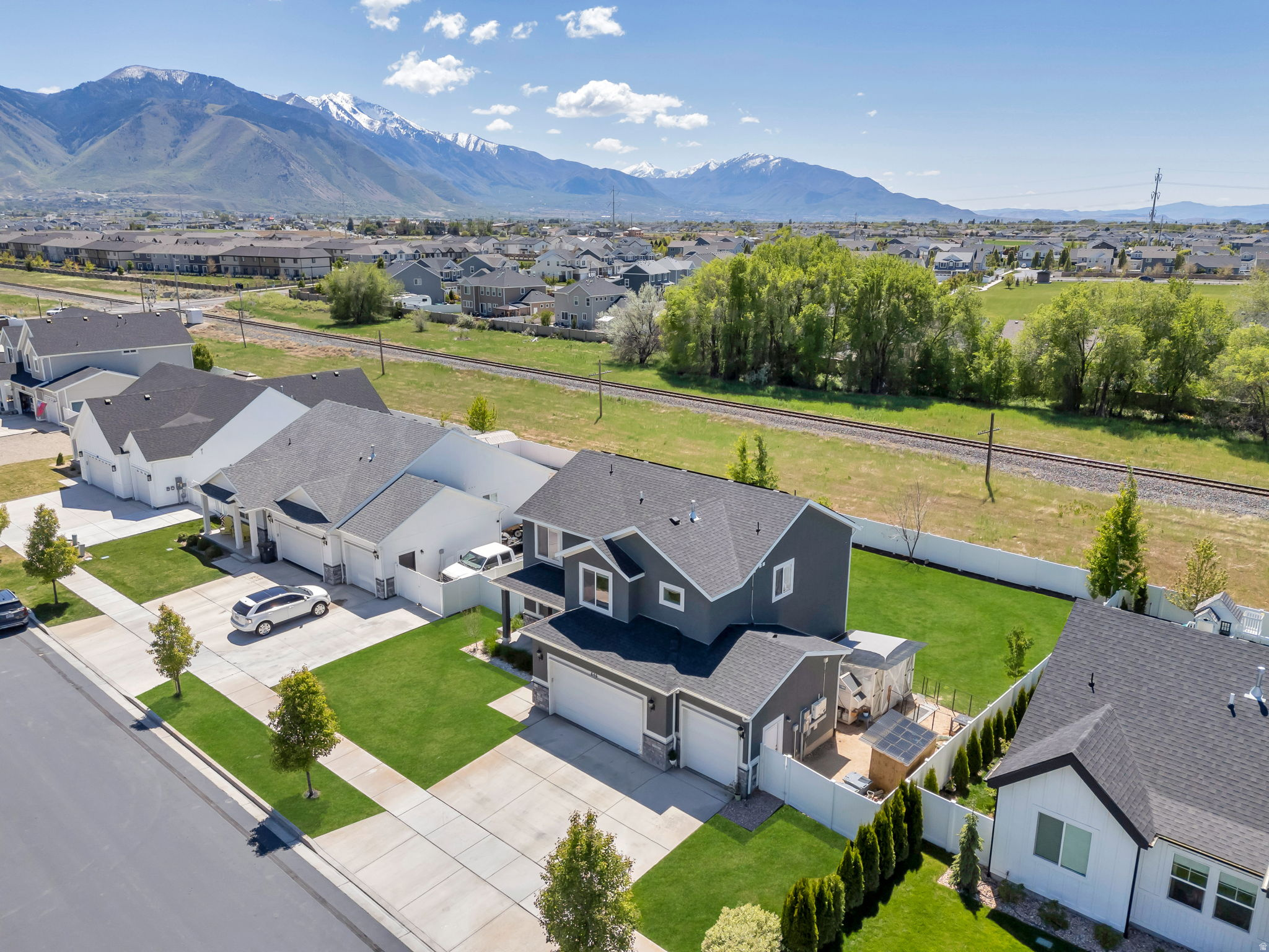 MAPLETON GROVE SUBDIVISON PLAT E - Residential