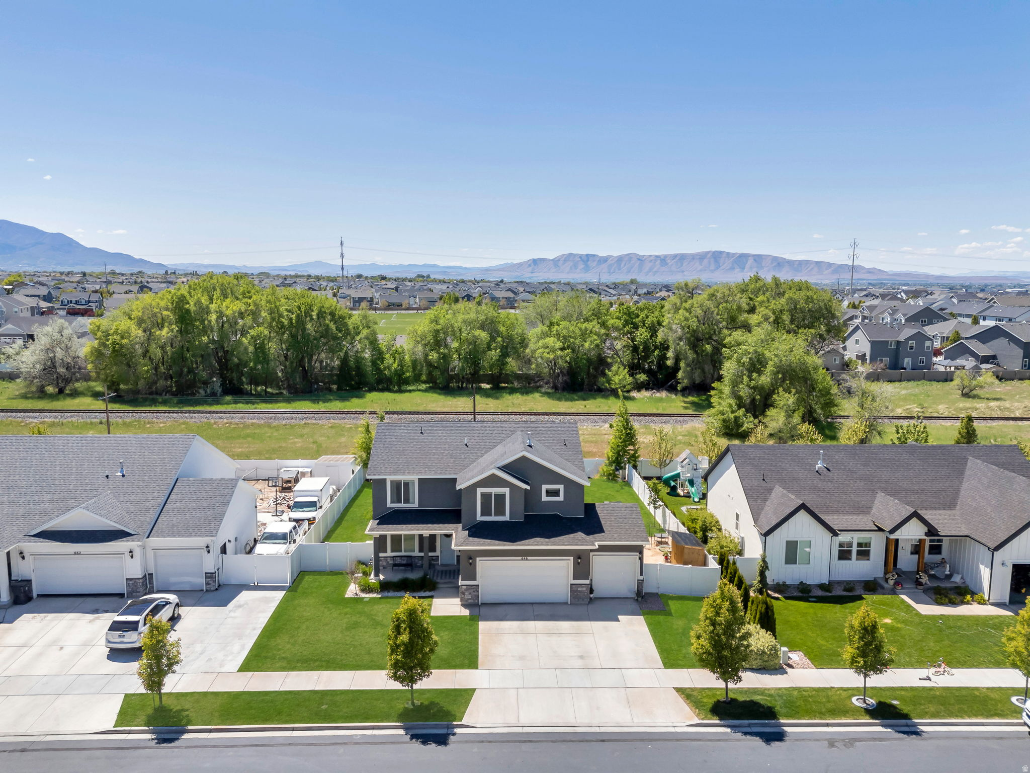 MAPLETON GROVE SUBDIVISON PLAT E - Residential