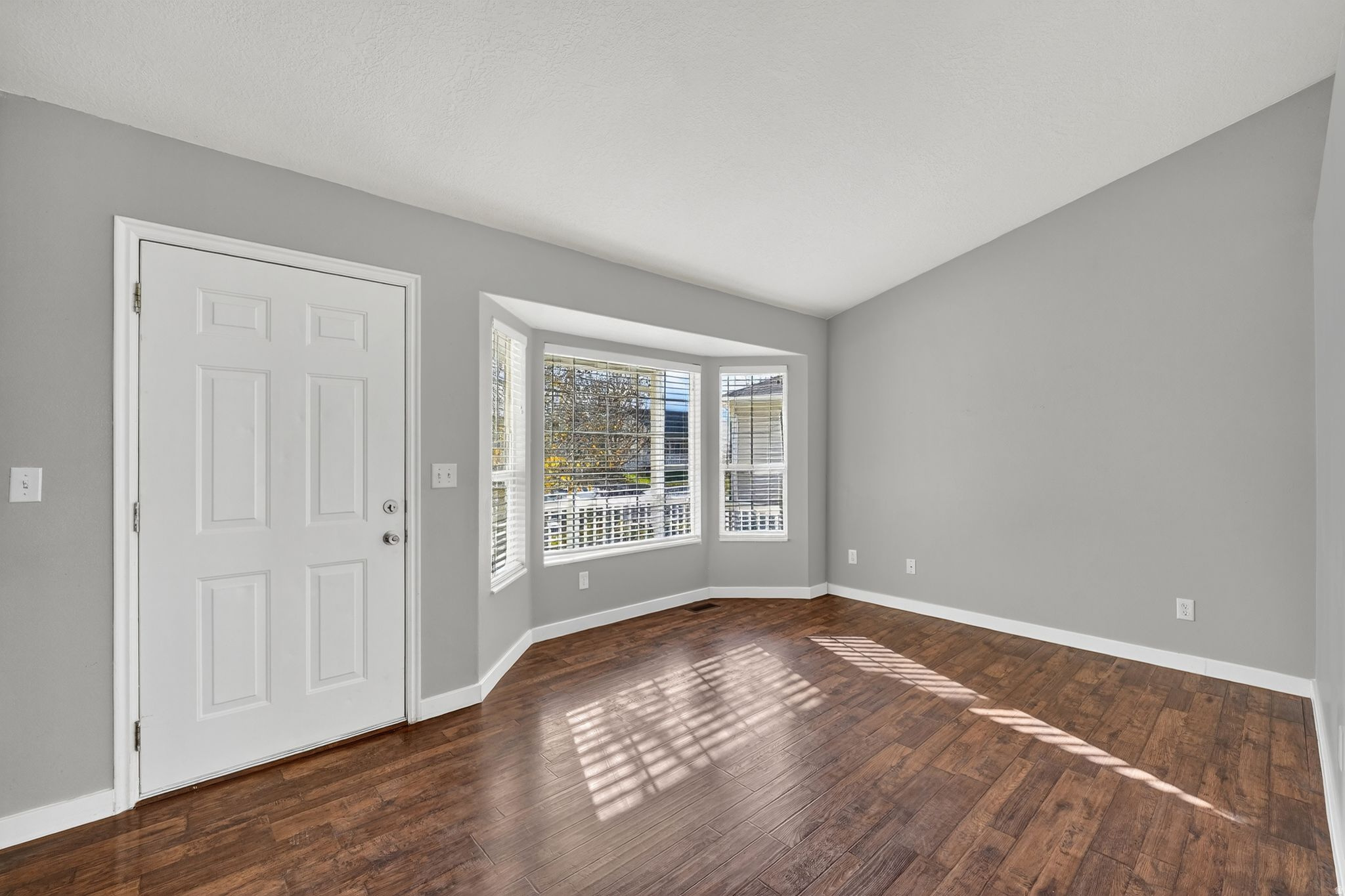 EAGLE POINT - Residential