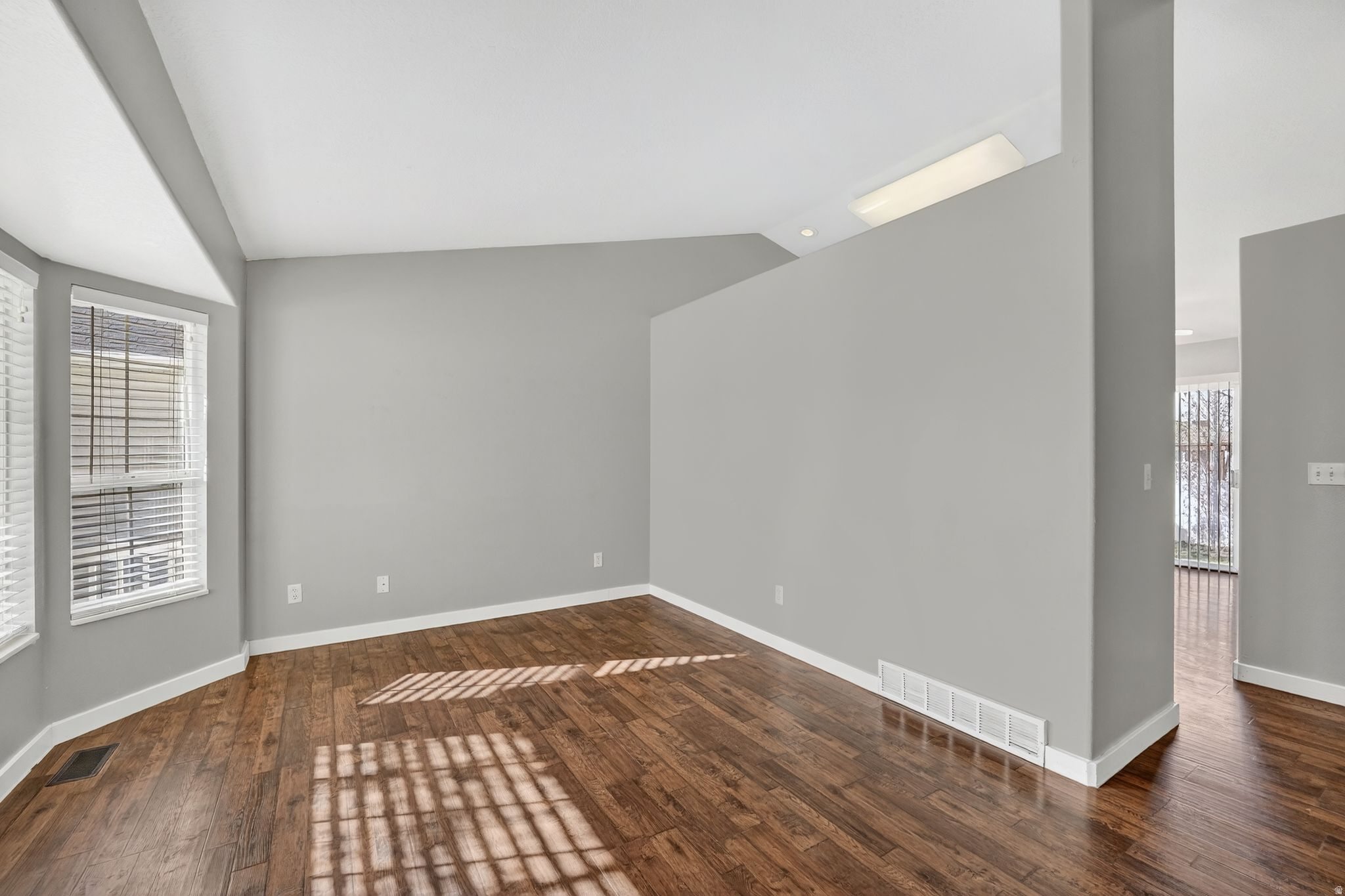 EAGLE POINT - Residential