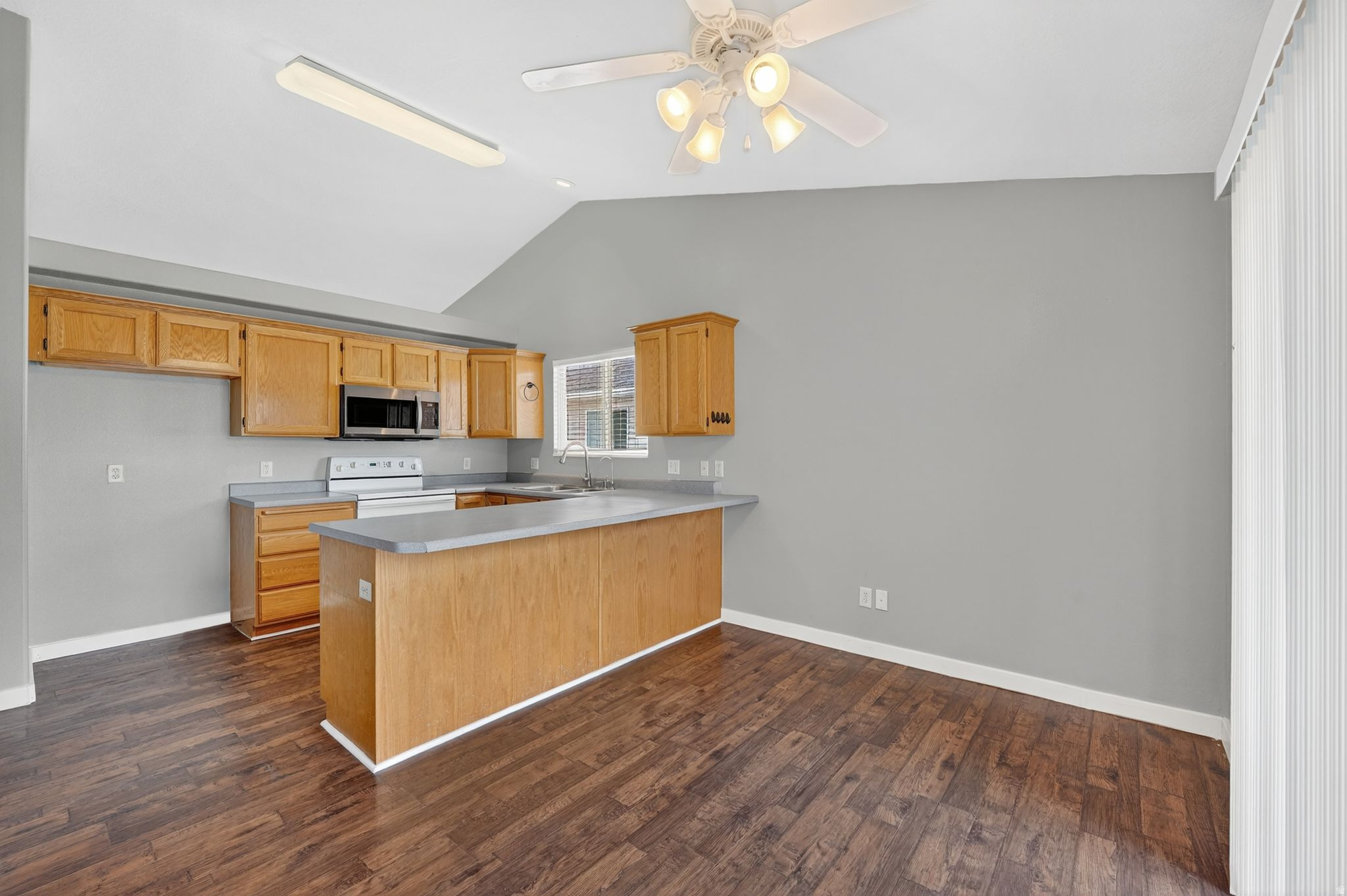 EAGLE POINT - Residential