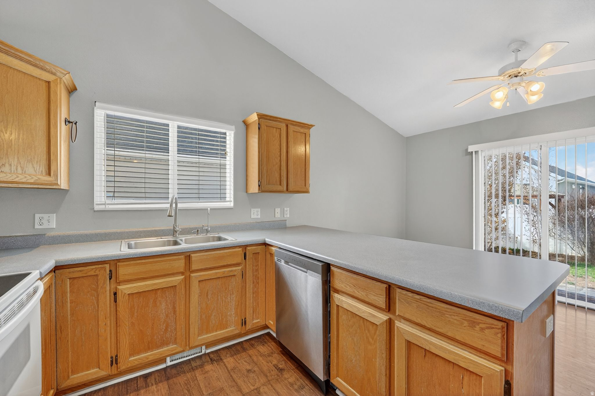 EAGLE POINT - Residential