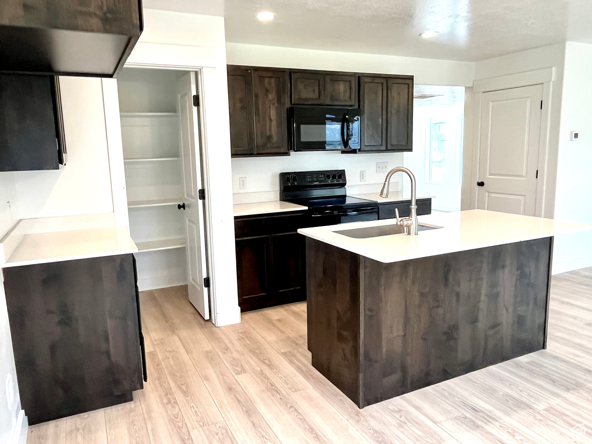 RIDGE - Residential