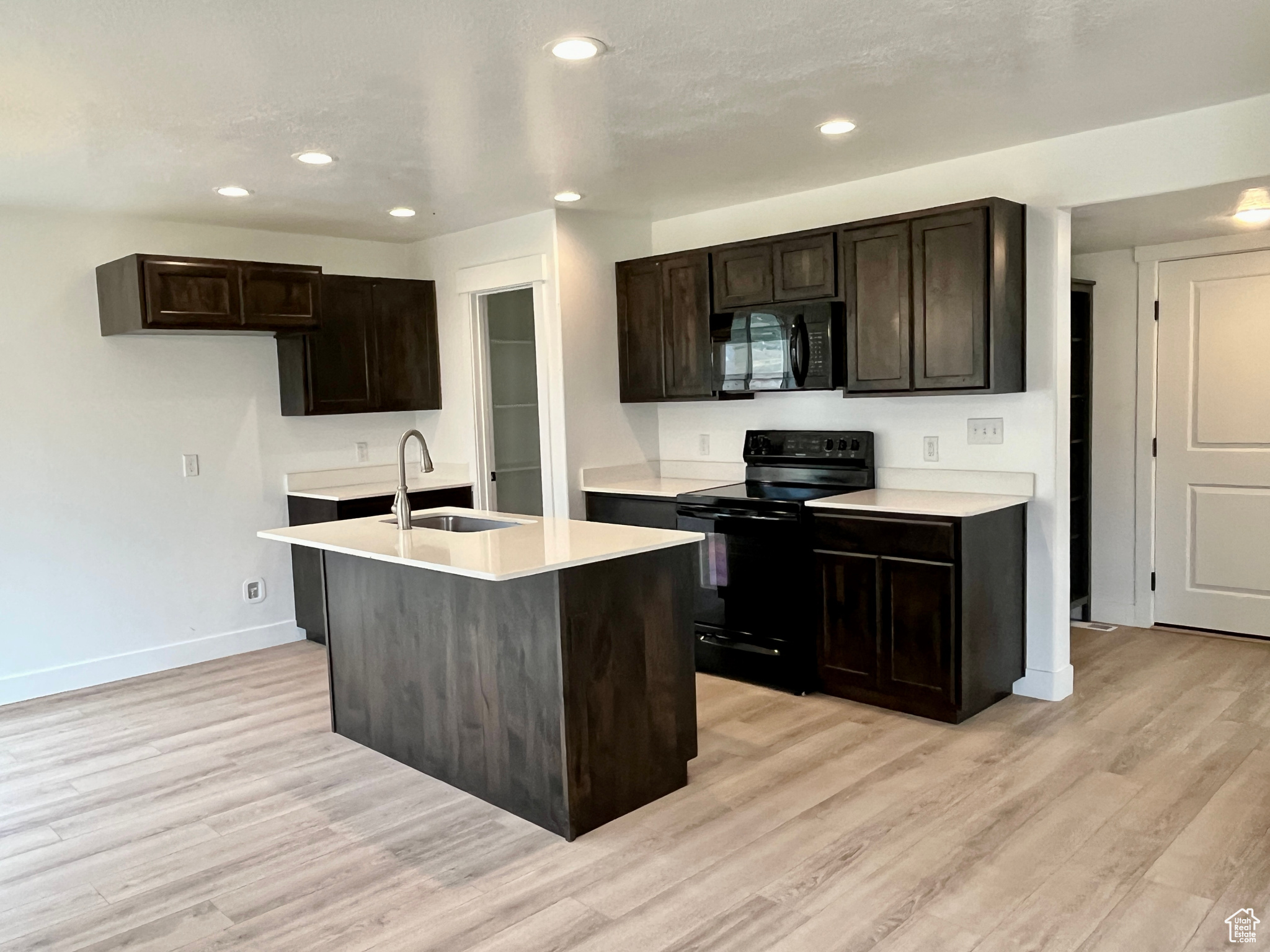 RIDGE - Residential
