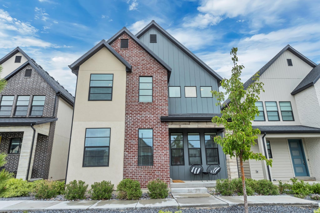 Photo of 3123 N 325 E, Lehi, UT 84043 (MLS # 2183505)