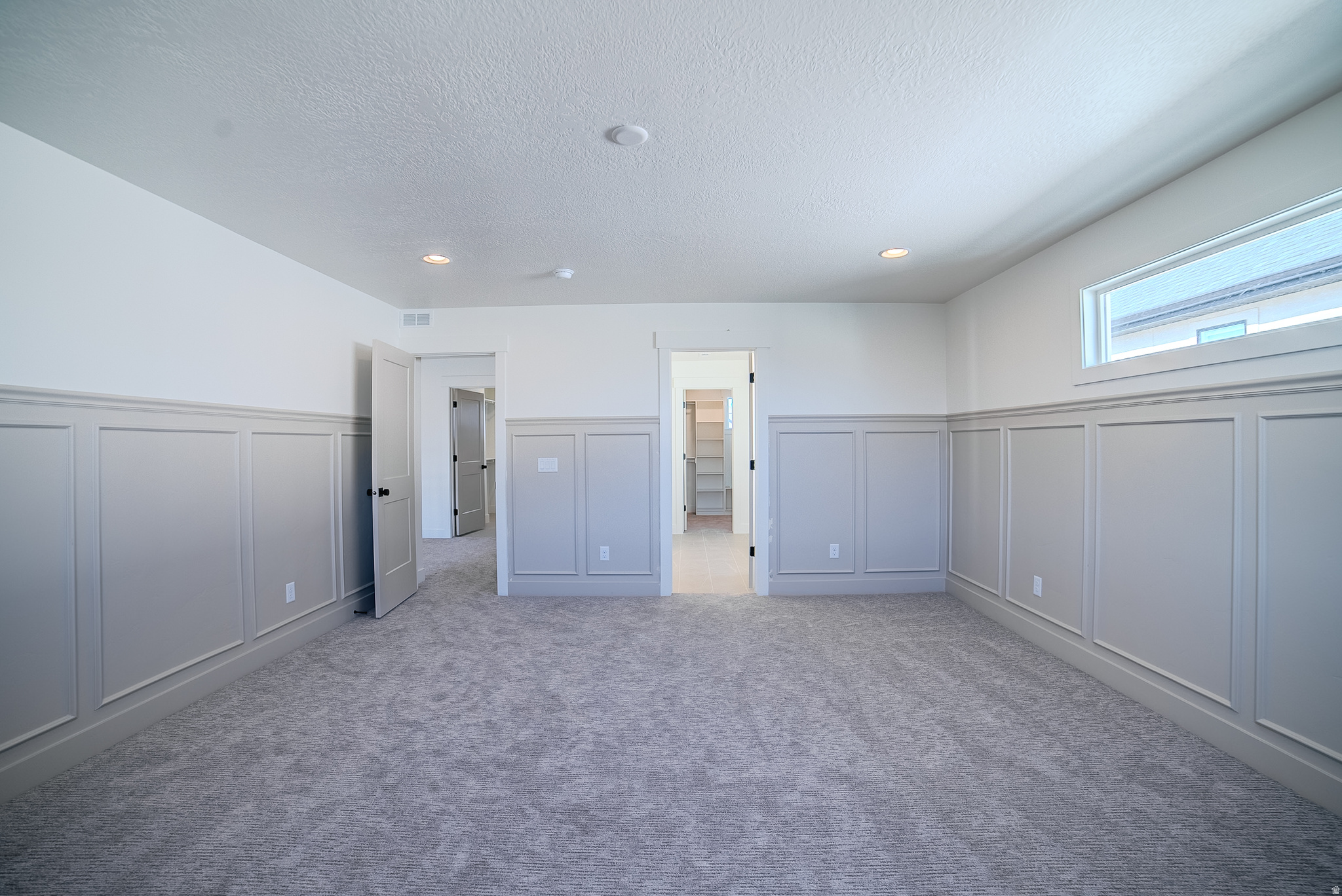 HIGH POINTE - Residential