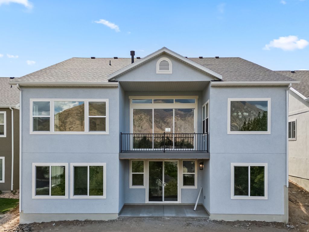 Photo of 622 N LEGEND CIR #481, Mapleton, UT 84664 (MLS # 2137306)