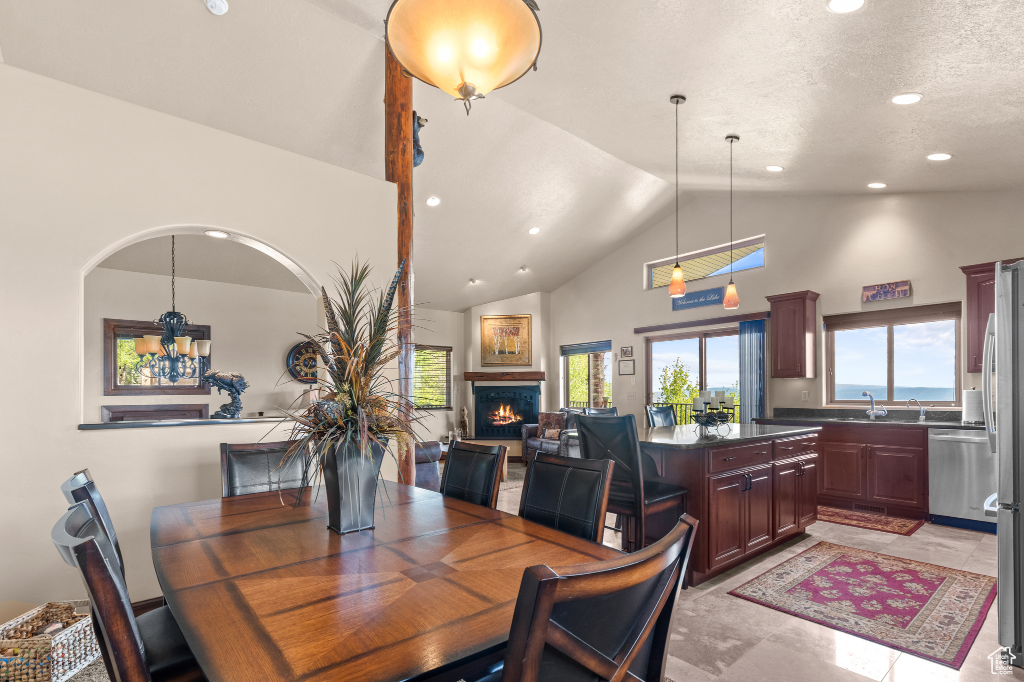 3320 S Mules Ear Cir, Garden City, Utah image 10