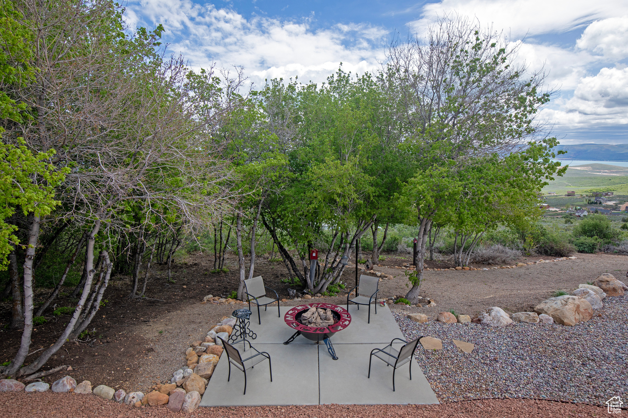 3320 S Mules Ear Cir, Garden City, Utah image 39