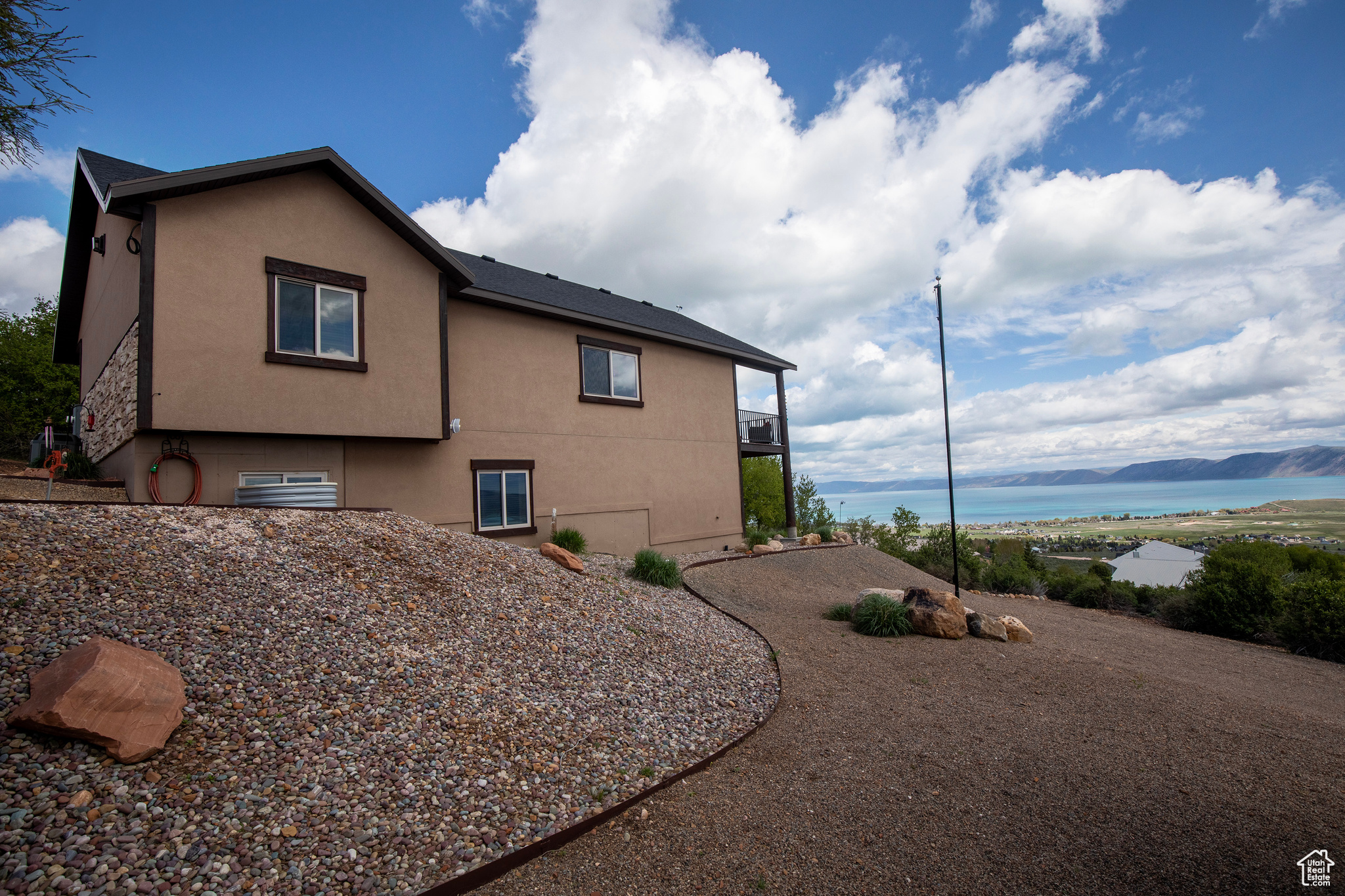 3320 S Mules Ear Cir, Garden City, Utah image 43