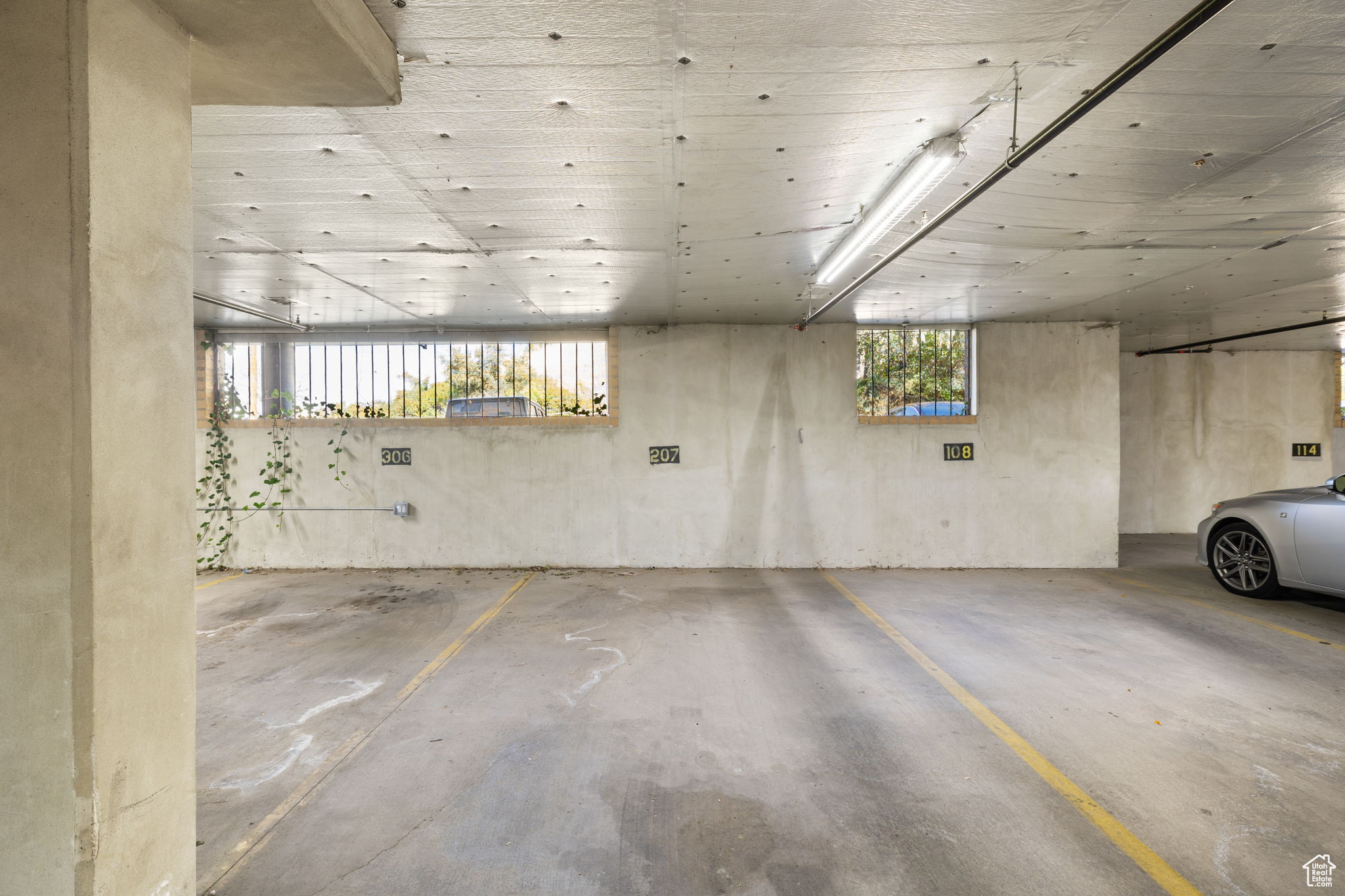 NORTH CANYON CONDO - Residential