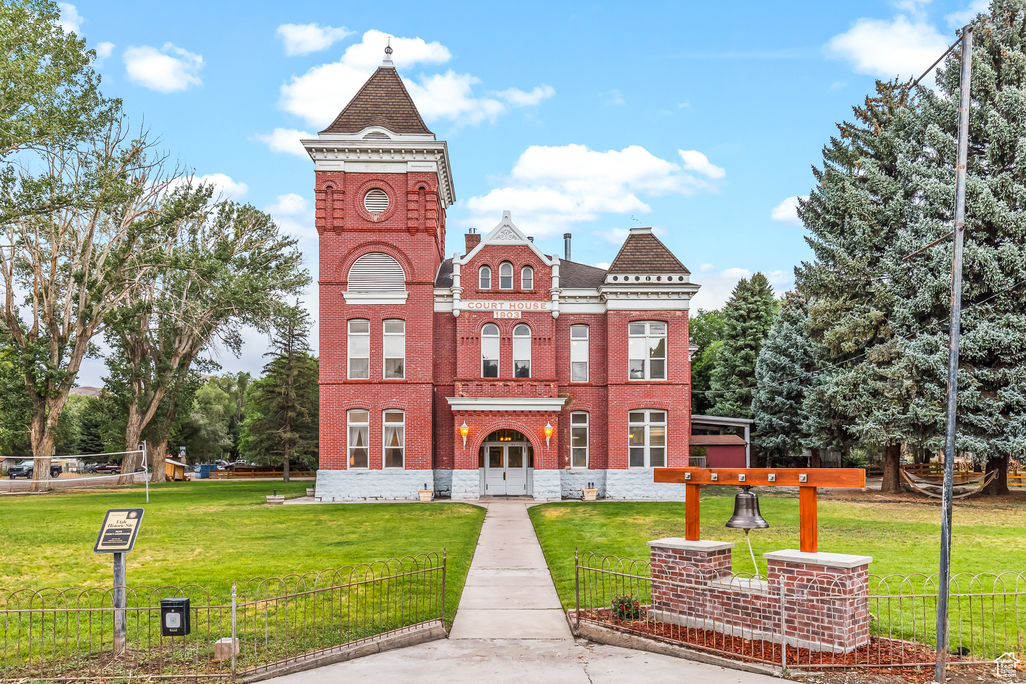 21 N Main St, Junction, Utah image 1