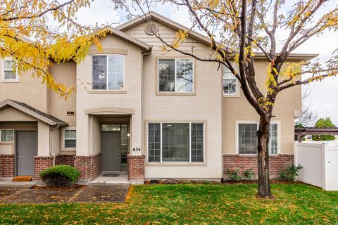 634 CANTERBURY LN North Salt Lake UT 84054