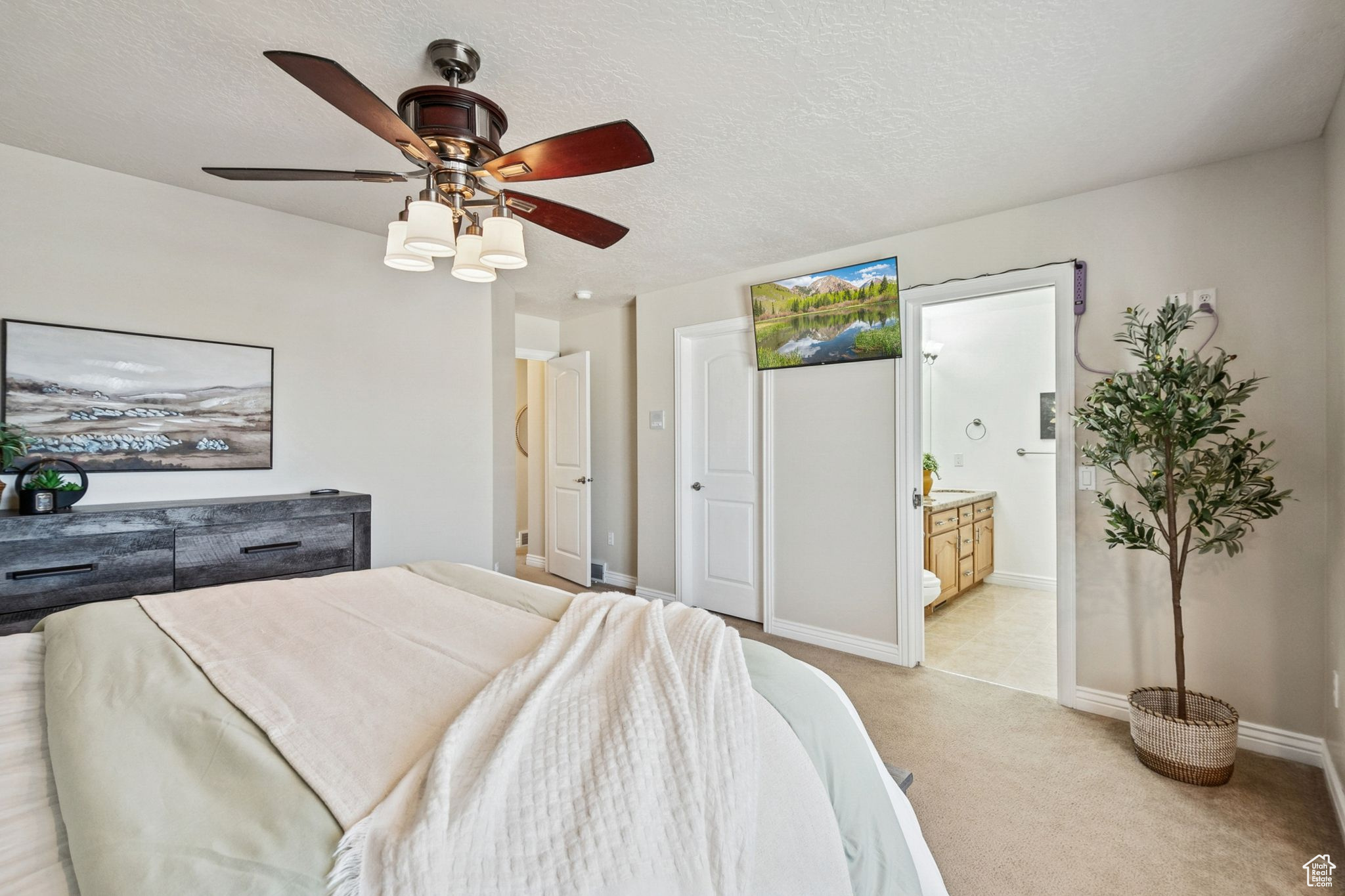 SUNSET ESTATES - Residential