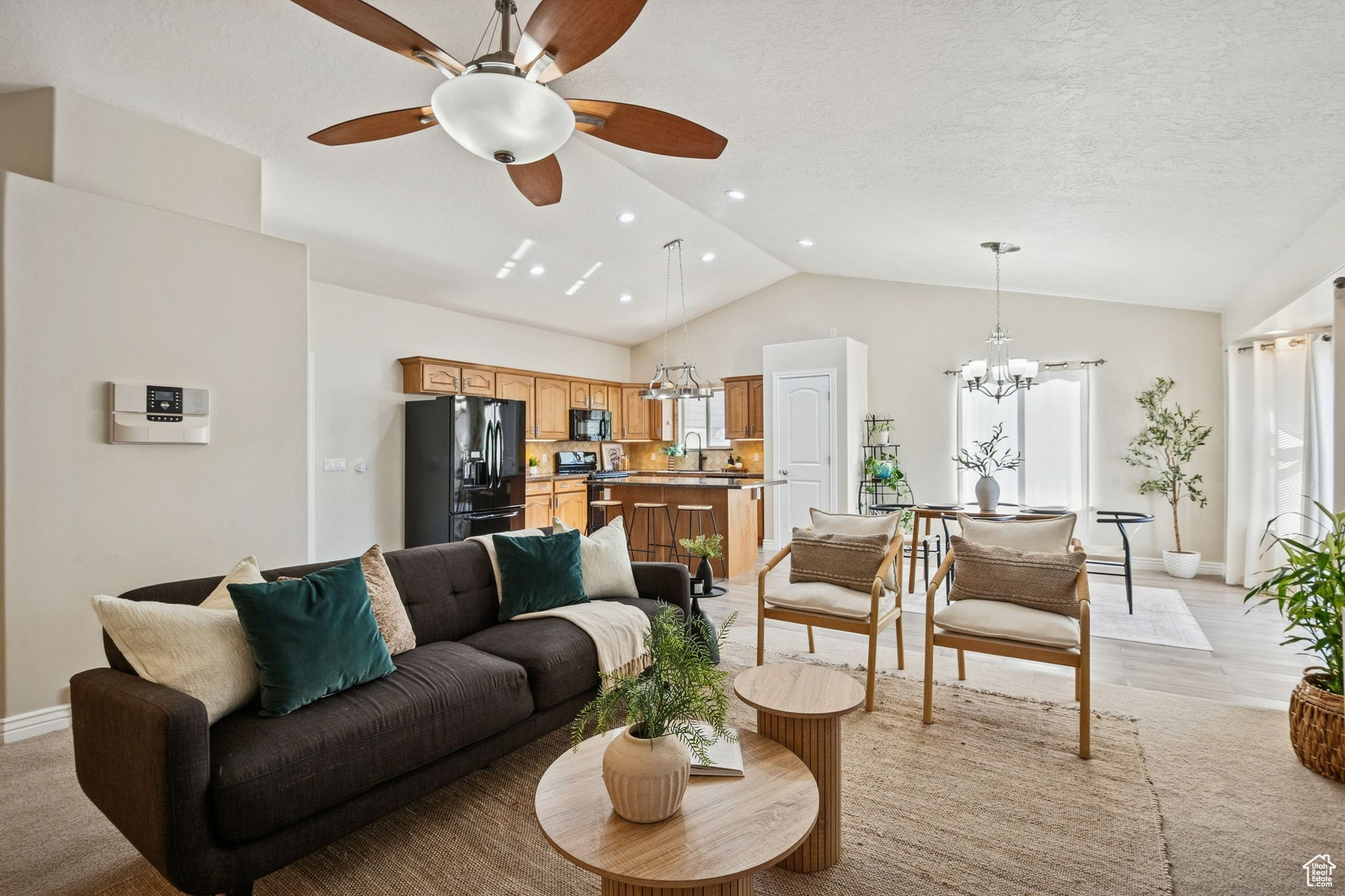 SUNSET ESTATES - Residential