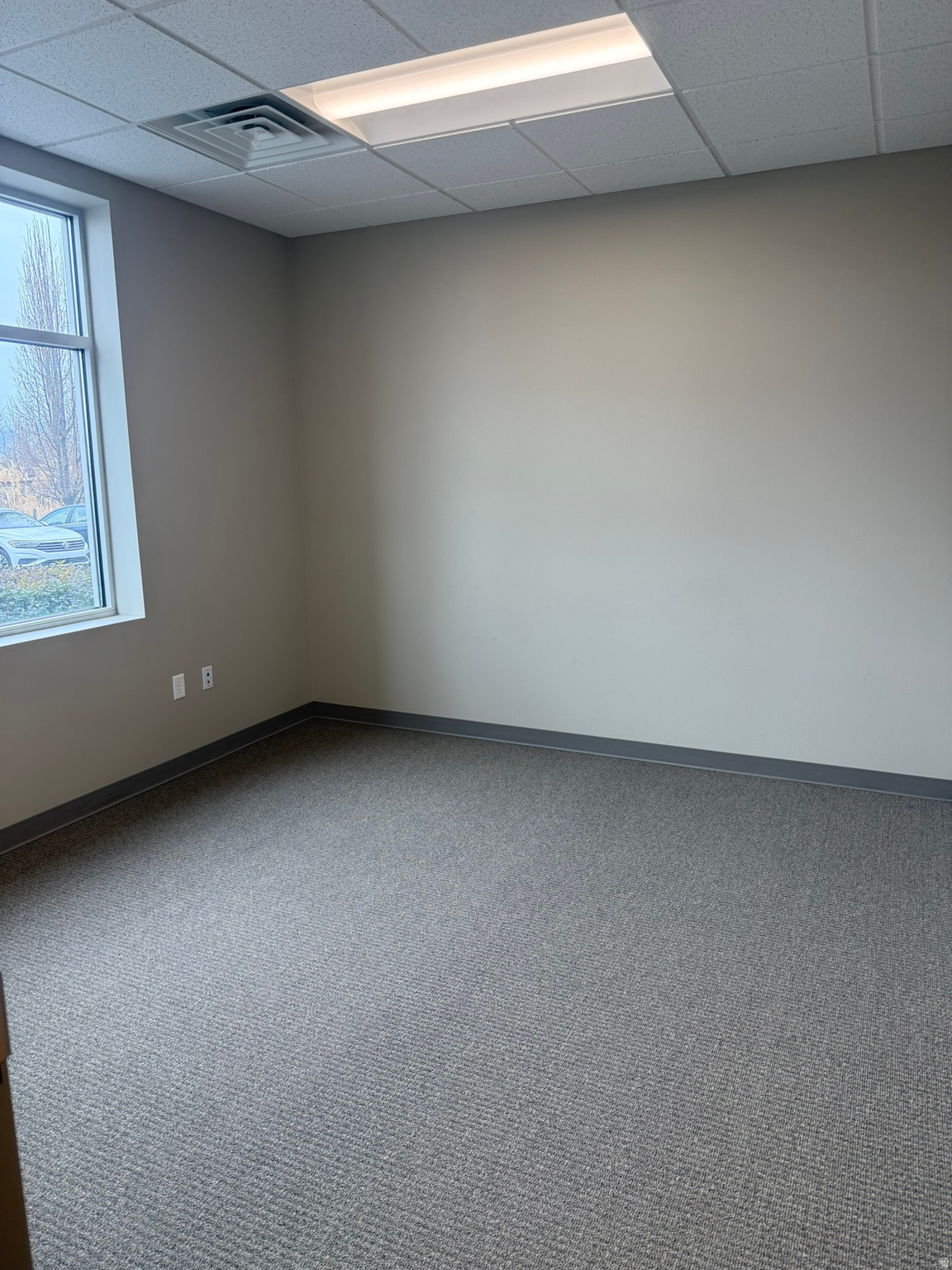 NORTHSHORE CORPORATION CENTER - Commercial Lease