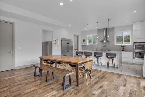 Tiny photo for 1846 E ORCHARD HOLLOW LN, Holladay, UT 84124 (MLS # 2152988)