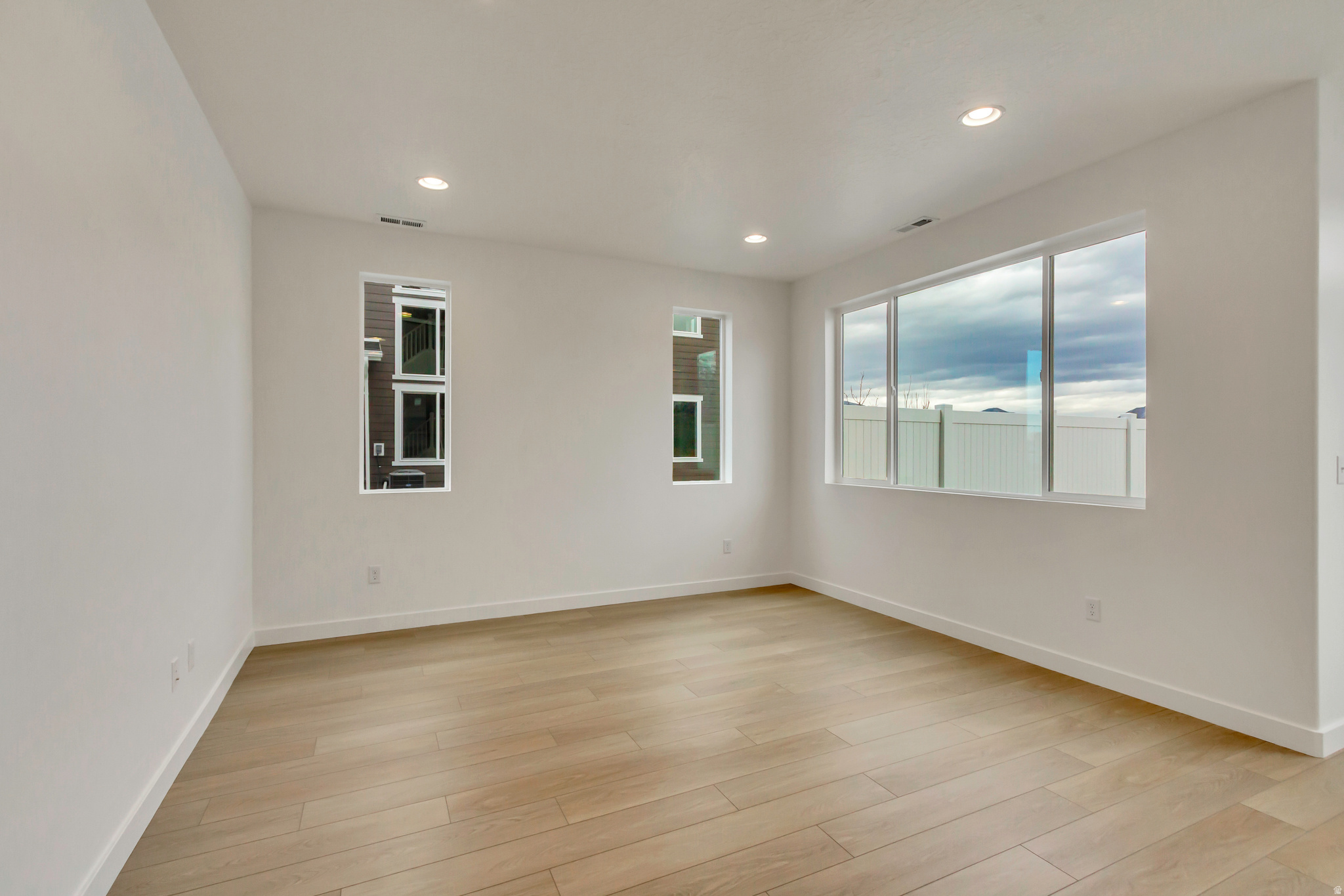 HARMONY PLACE - Residential