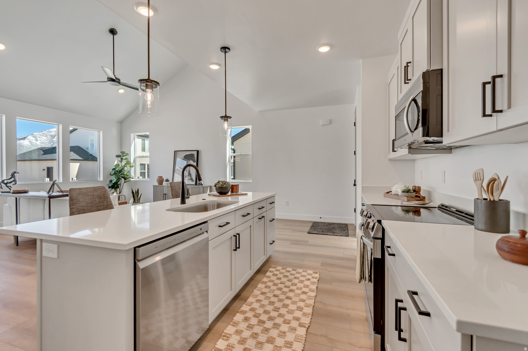 ARROWHEAD RANCH - Residential