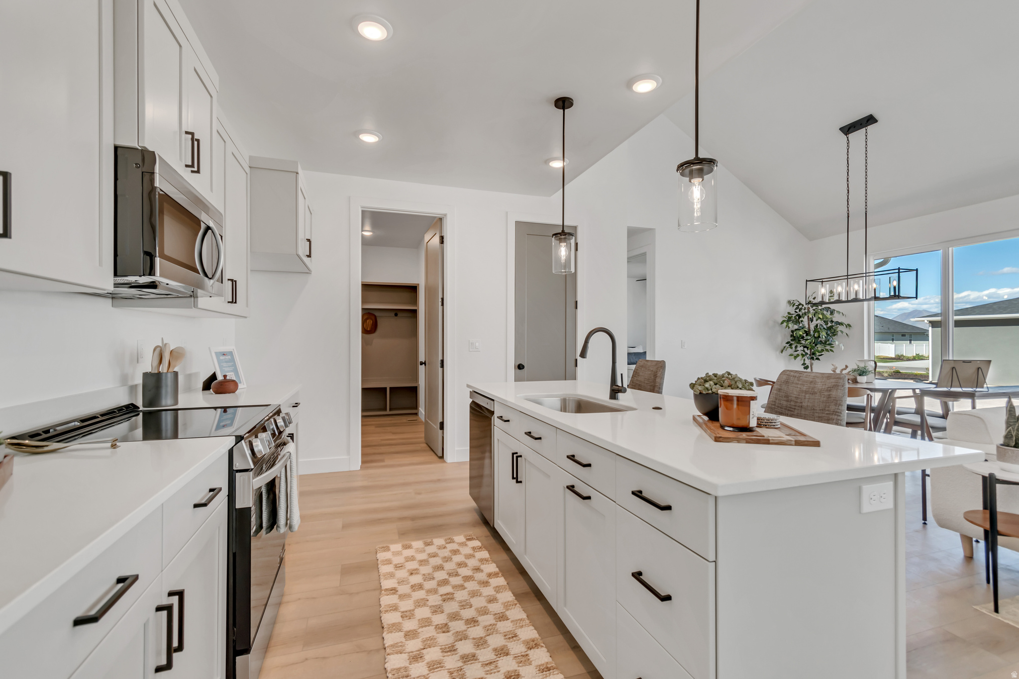 ARROWHEAD RANCH - Residential