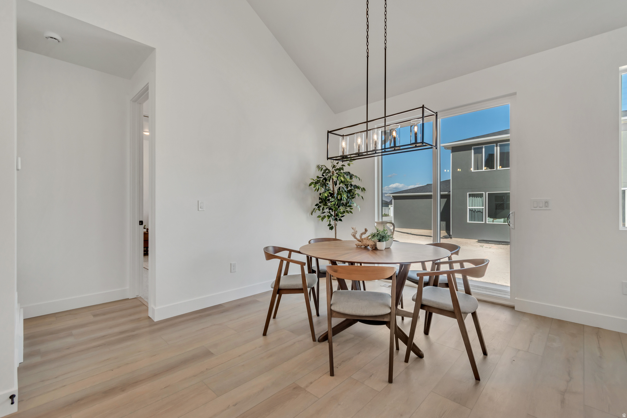 ARROWHEAD RANCH - Residential