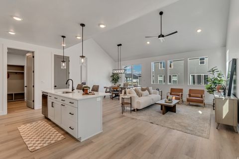 Tiny photo for 1302 N 1475 E #40, Payson, UT 84651 (MLS # 2153810)