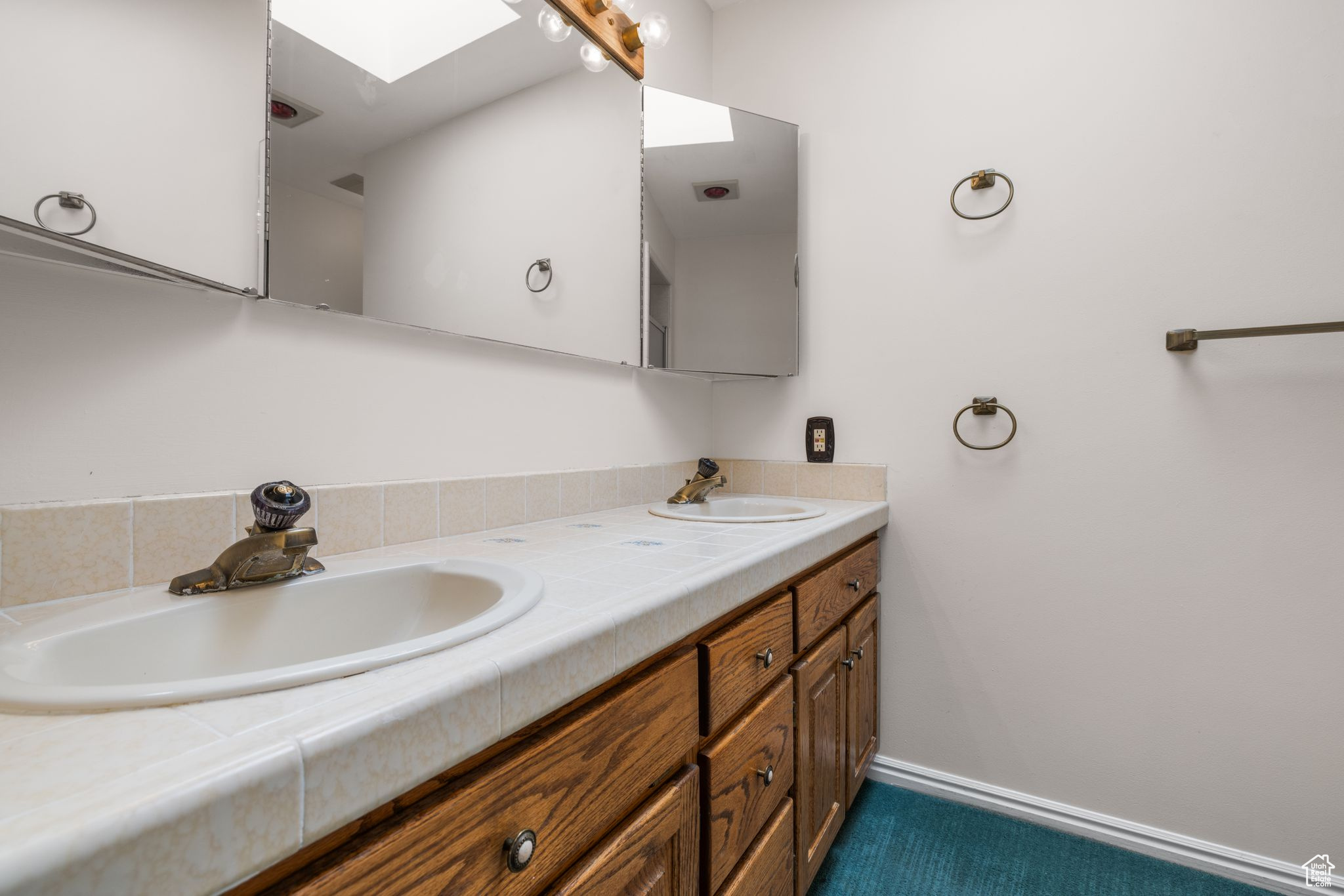 4621 S Fortuna Way, Salt Lake City, Utah image 17
