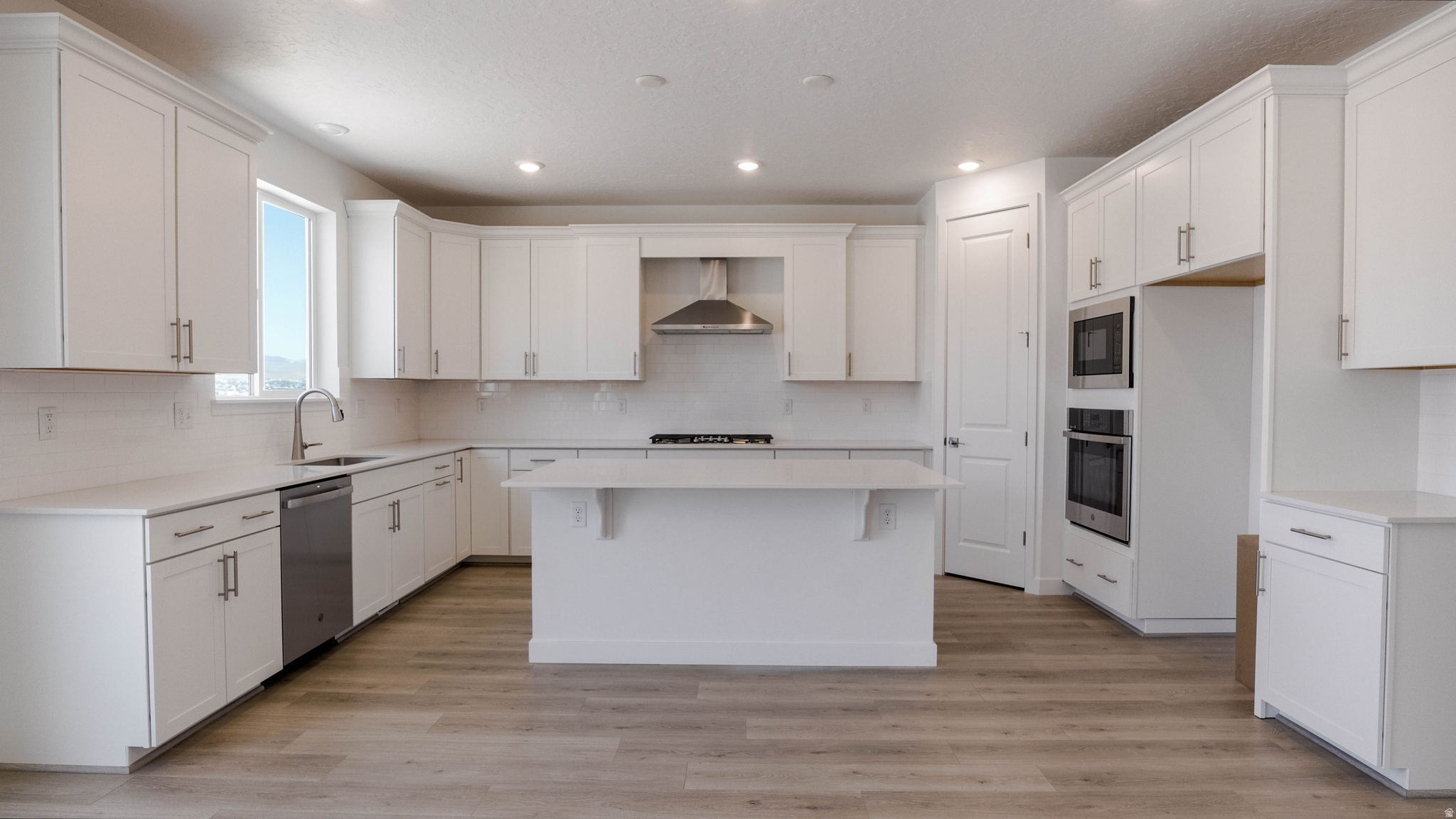 CANTON RIDGE - Residential