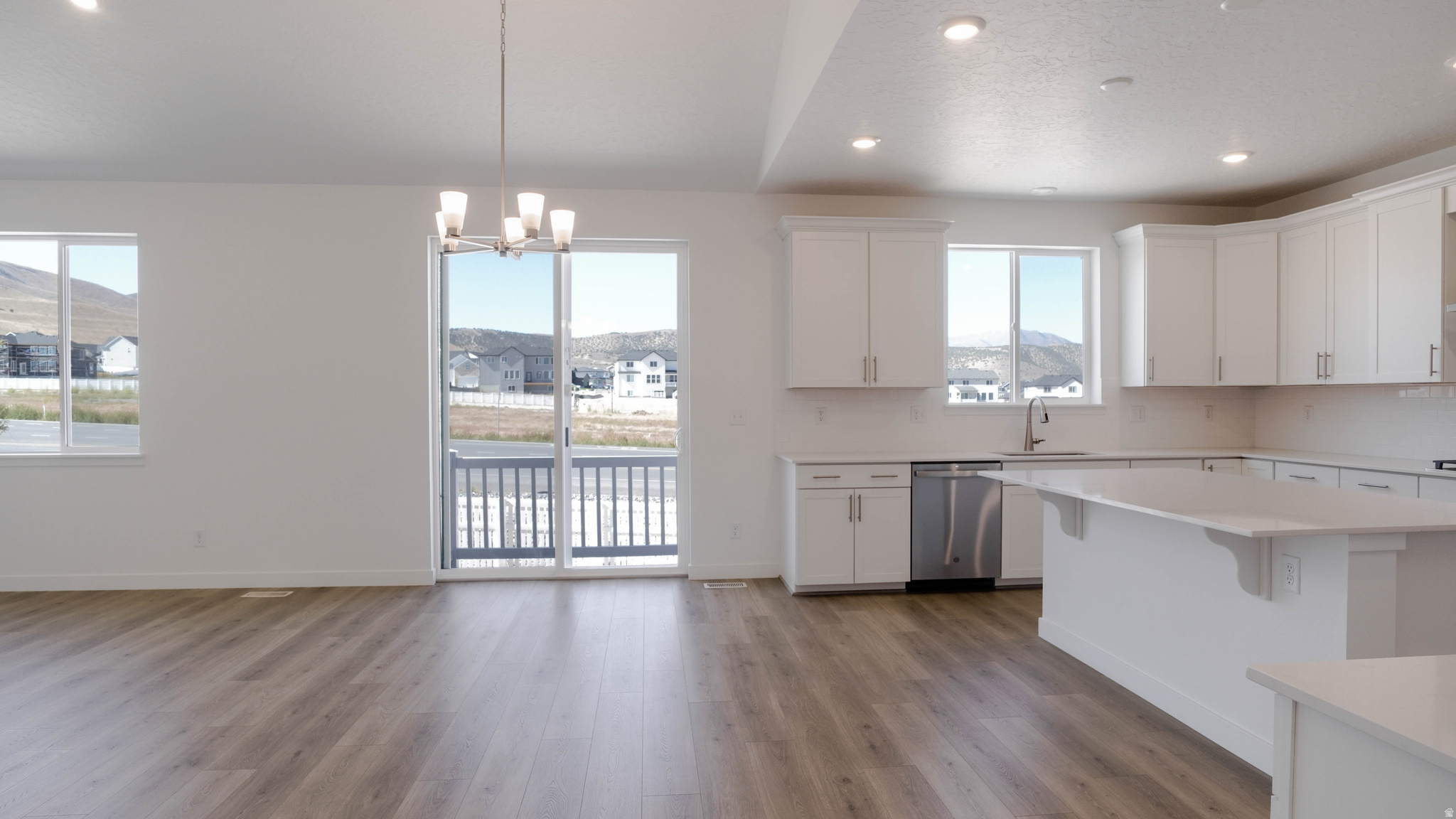 CANTON RIDGE - Residential