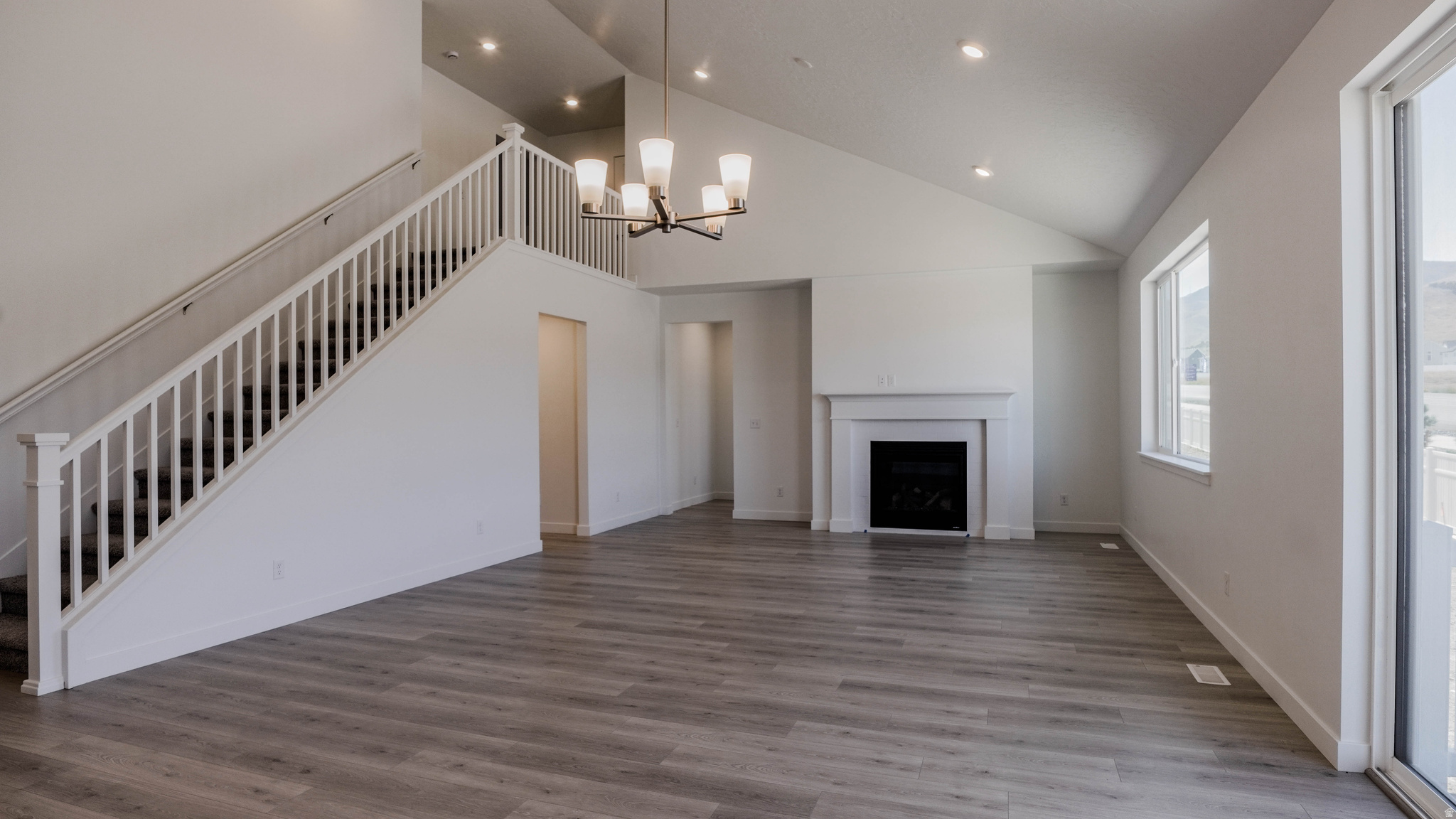 CANTON RIDGE - Residential