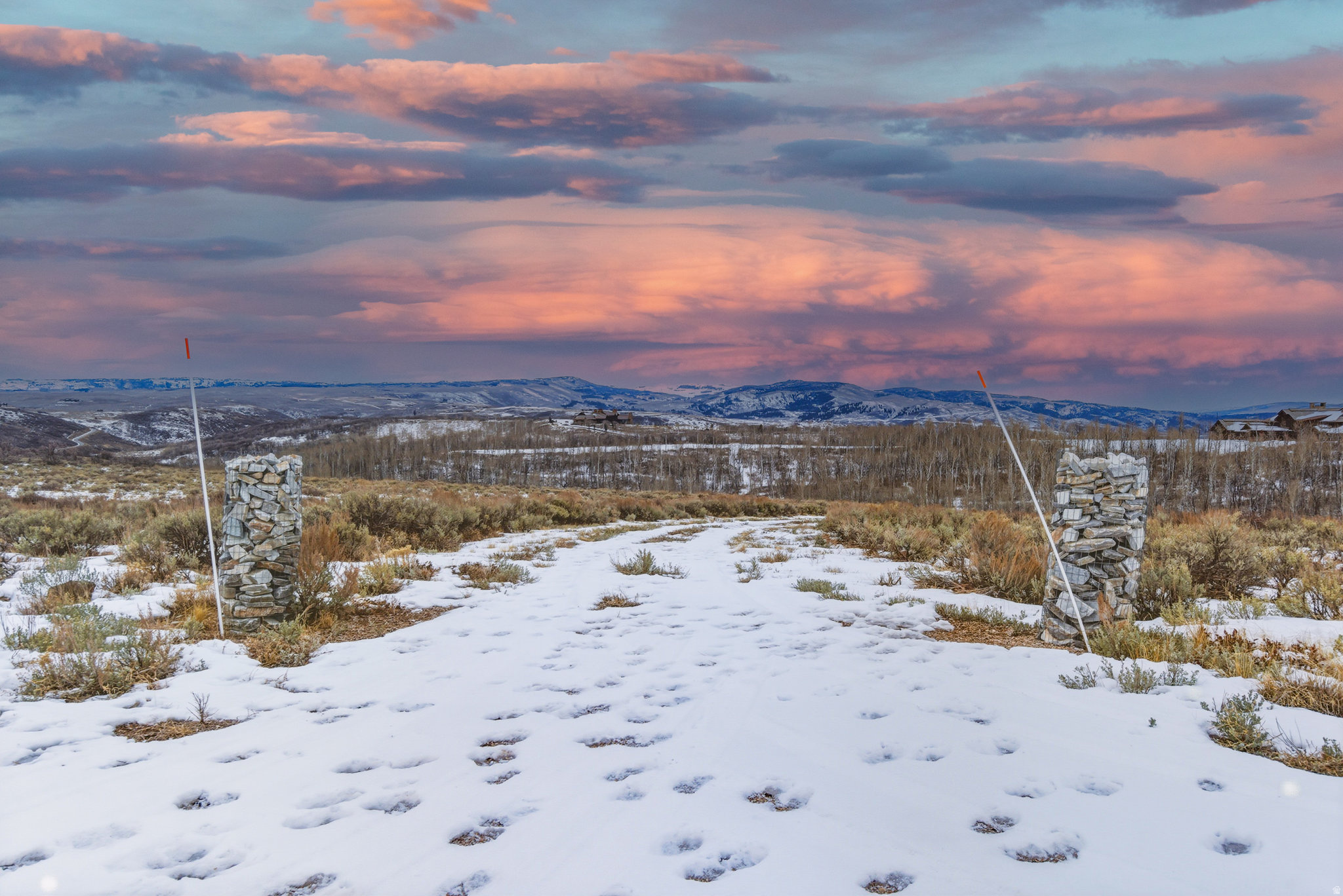 WOLF CREEK RANCH - Land