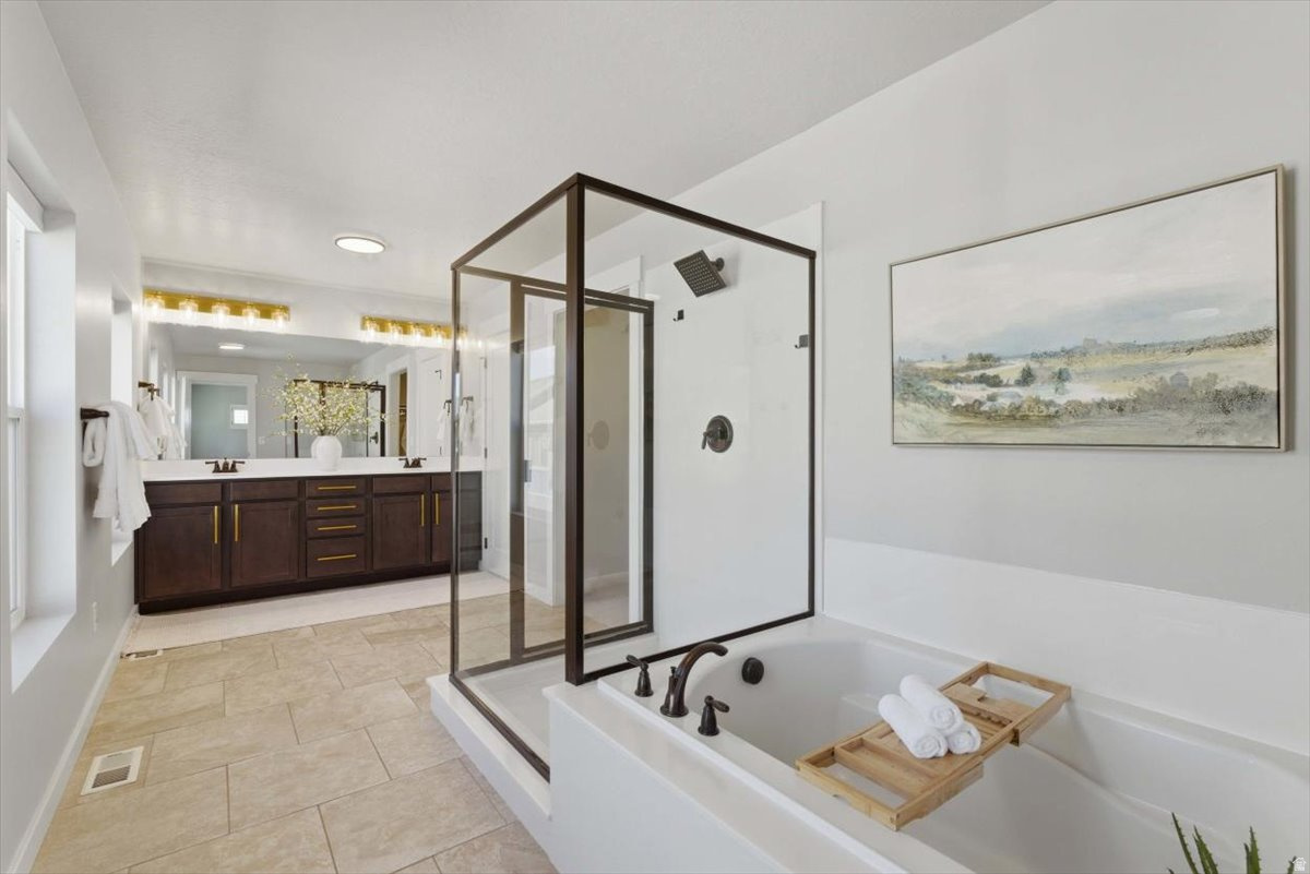 INDEPENDENCE - Residential