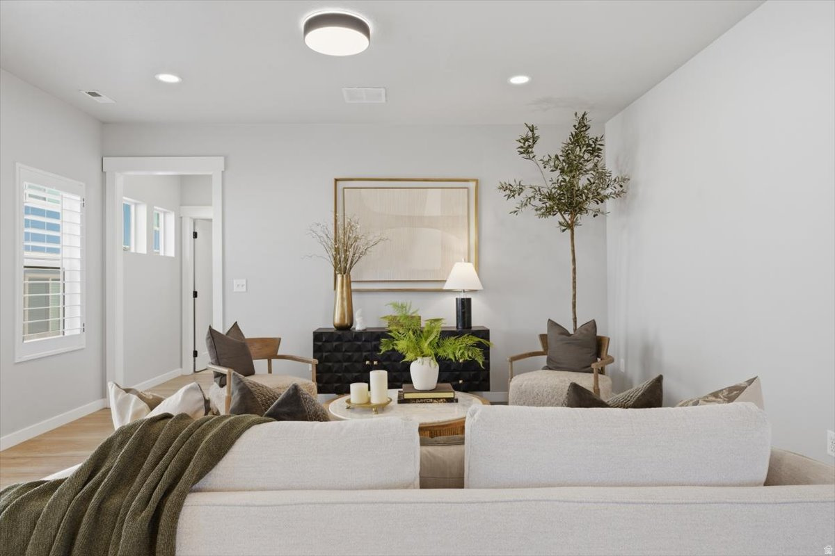 INDEPENDENCE - Residential