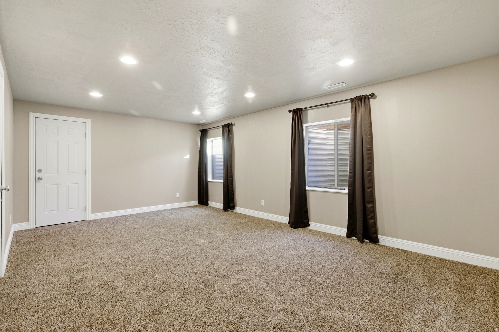 EAGLE POINT - Residential