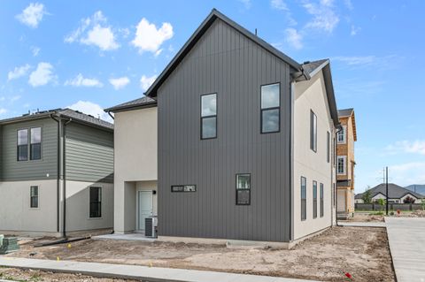 Tiny photo for 3908 W 2720 N, Lehi, UT 84043 (MLS # 2135213)