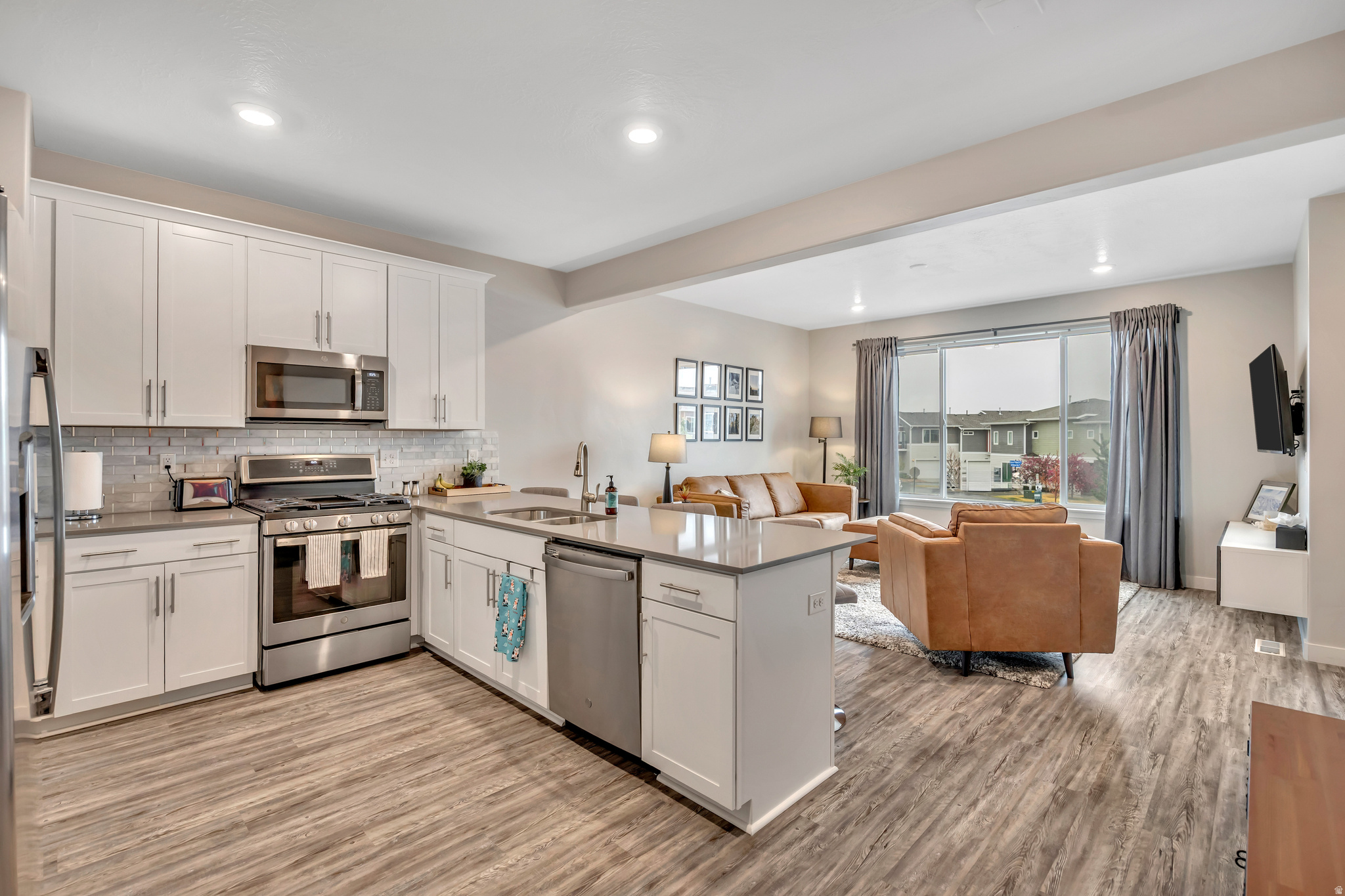 VILLAGE - Residential