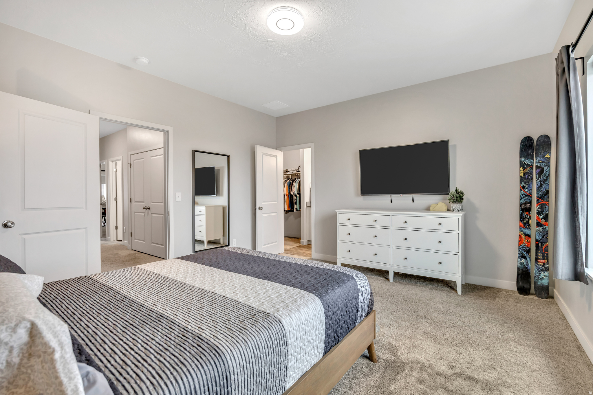 VILLAGE - Residential