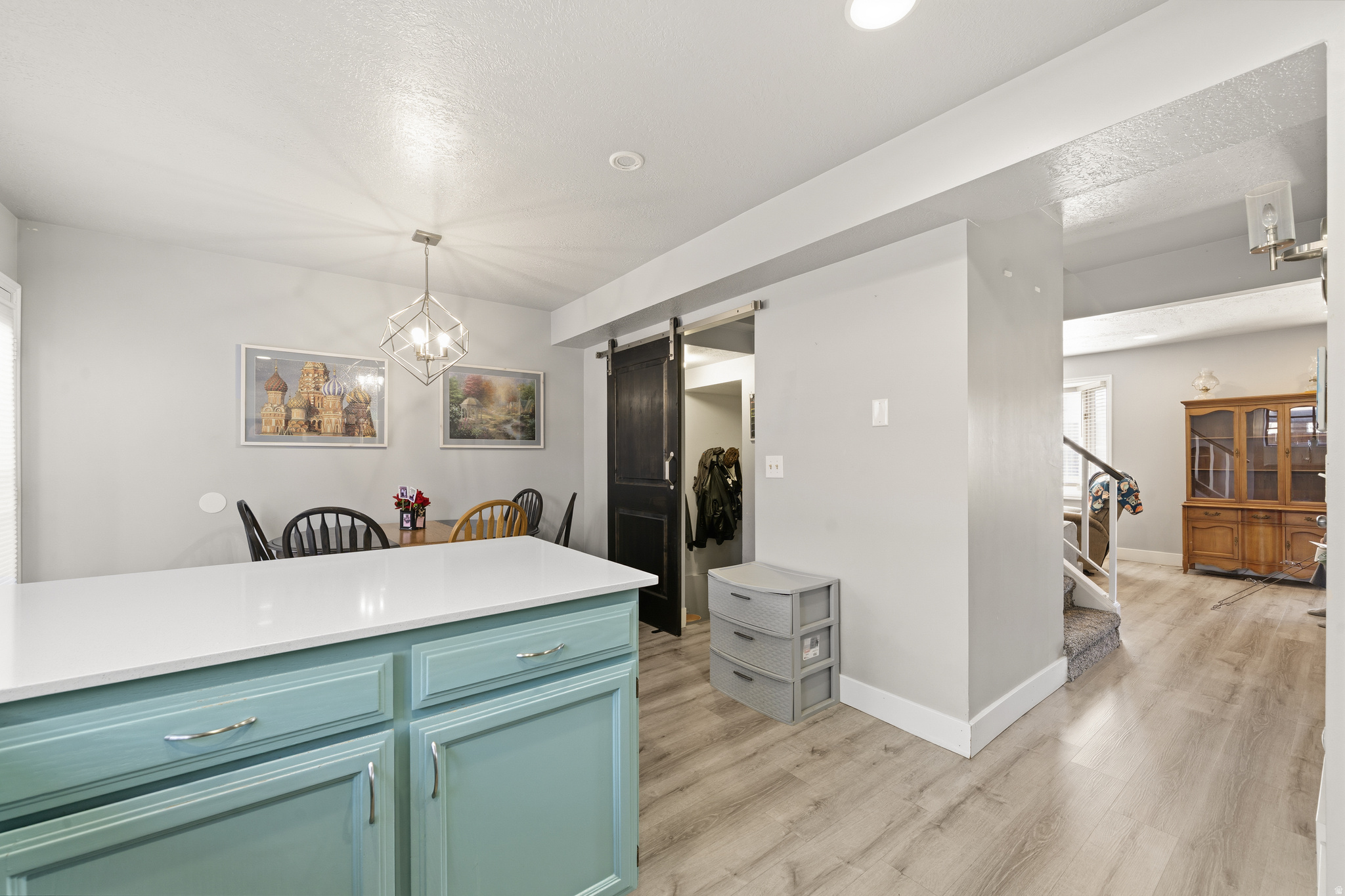 MAIN POINT SOUTH - Residential