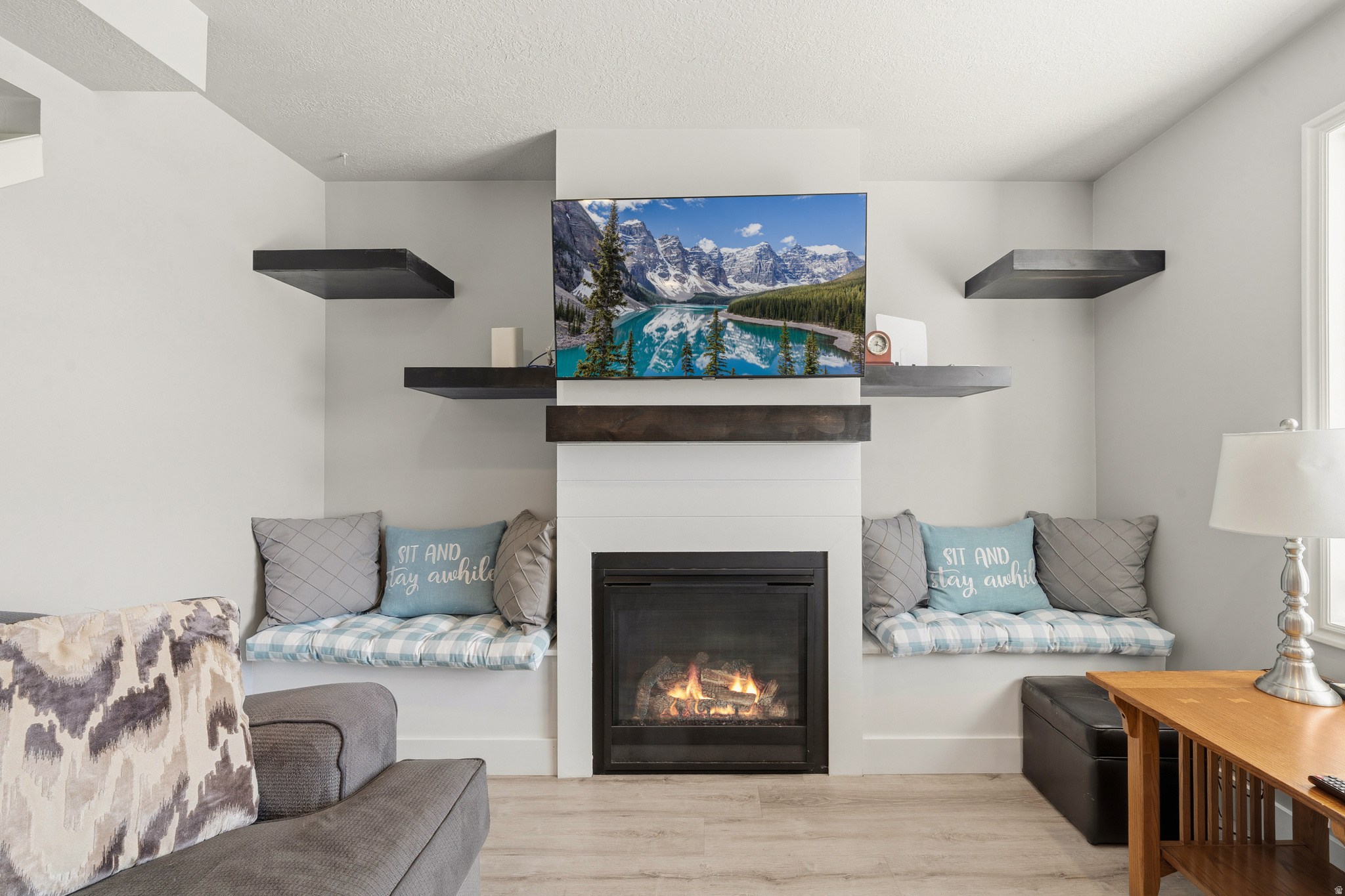 MAIN POINT SOUTH - Residential