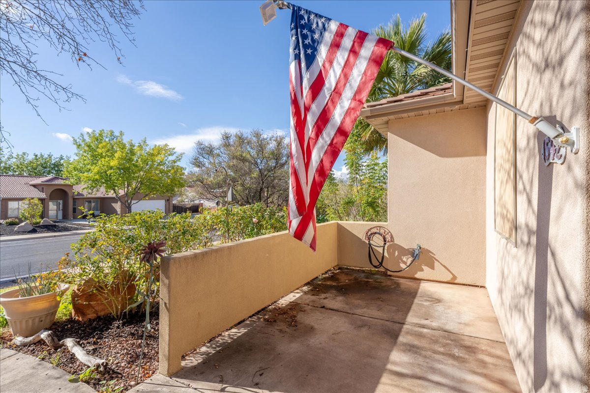 ROYAL OAKS 4 - Residential