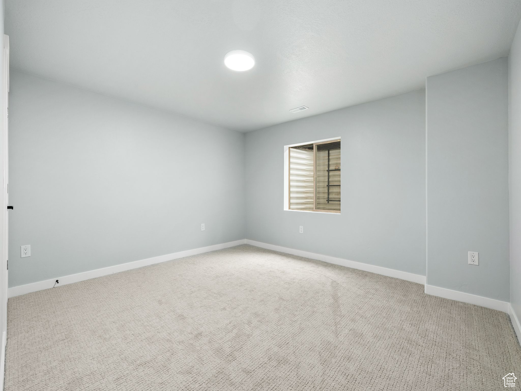 Spanish Fork, Utah 84660, United States, 4 Bedrooms Bedrooms, ,3 BathroomsBathrooms,Residential,Pending,198884