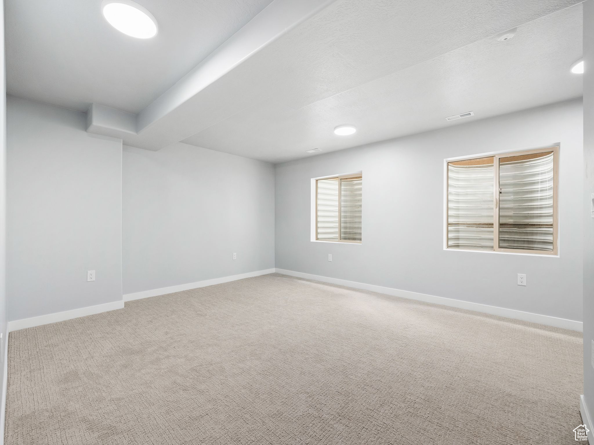 Spanish Fork, Utah 84660, United States, 4 Bedrooms Bedrooms, ,3 BathroomsBathrooms,Residential,Pending,198884