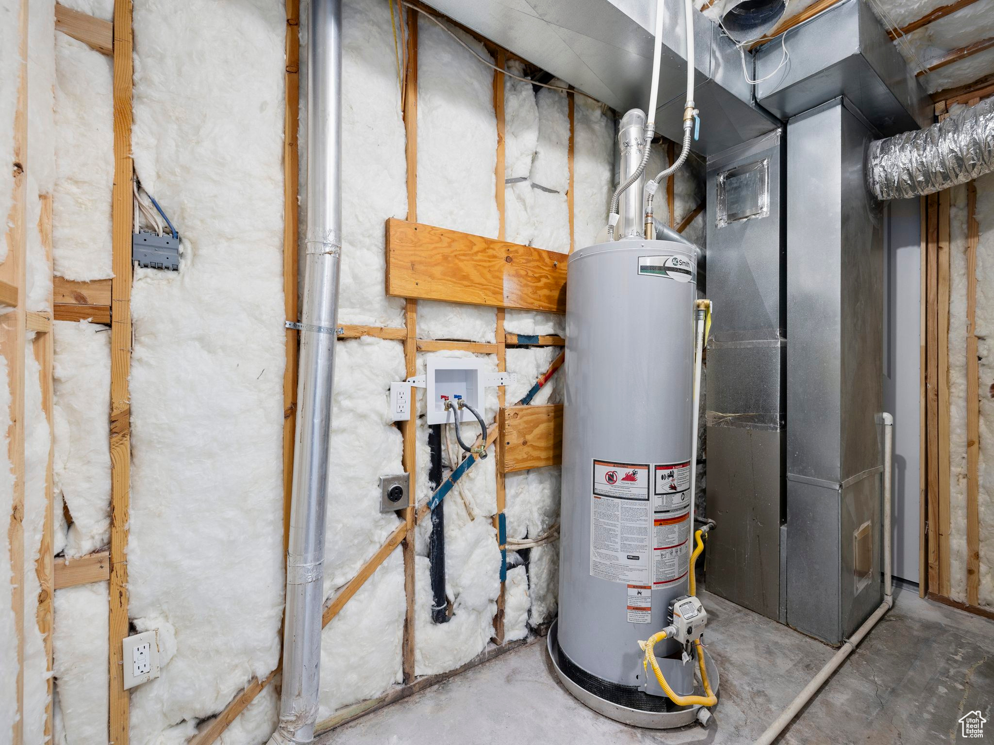 Spanish Fork, Utah 84660, United States, 4 Bedrooms Bedrooms, ,3 BathroomsBathrooms,Residential,Pending,198884