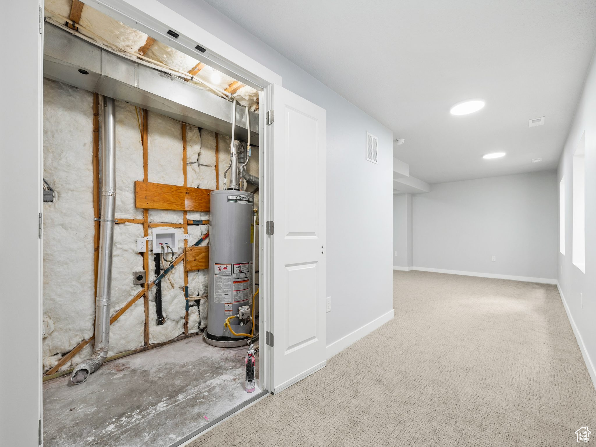 Spanish Fork, Utah 84660, United States, 4 Bedrooms Bedrooms, ,3 BathroomsBathrooms,Residential,Pending,198884