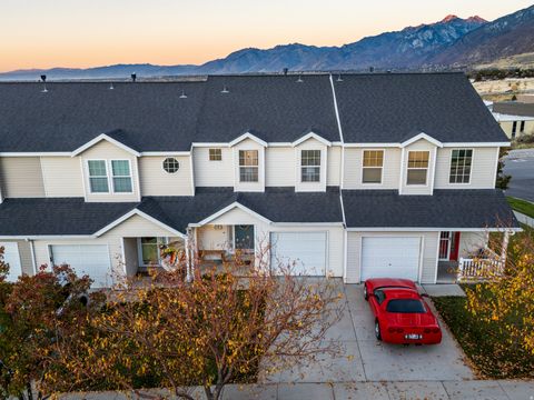 Photo of 191 E FLOWERFIELD DR, Draper, UT 84020 (MLS # 2121271)