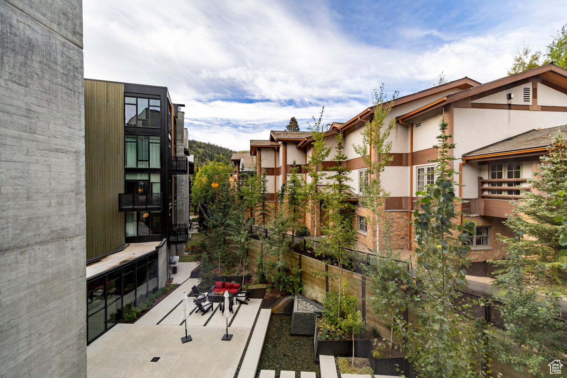 GOLDENER HIRSCH - Residential