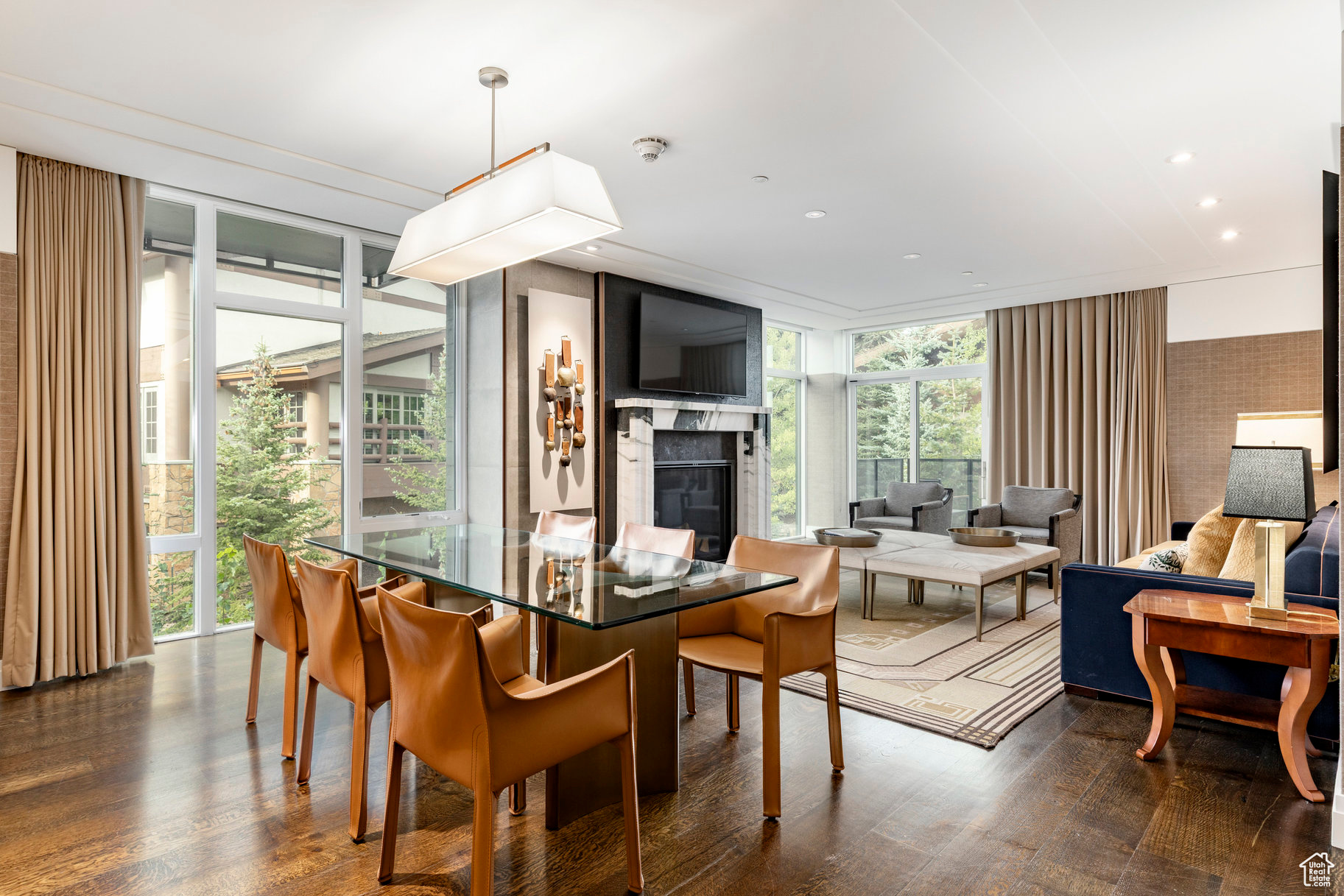 GOLDENER HIRSCH - Residential